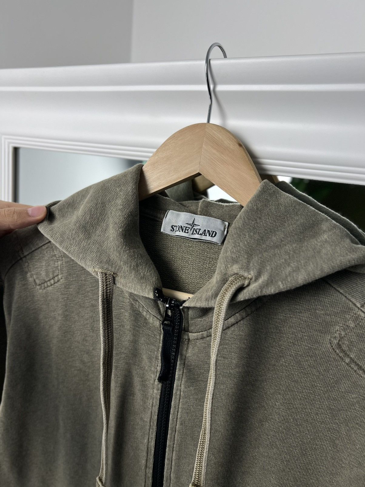 Designer × Stone Island Stone Island Khaki Green Hoodie L — Perfect Condition Size US L / EU 52-54 / 3 - 8 Thumbnail