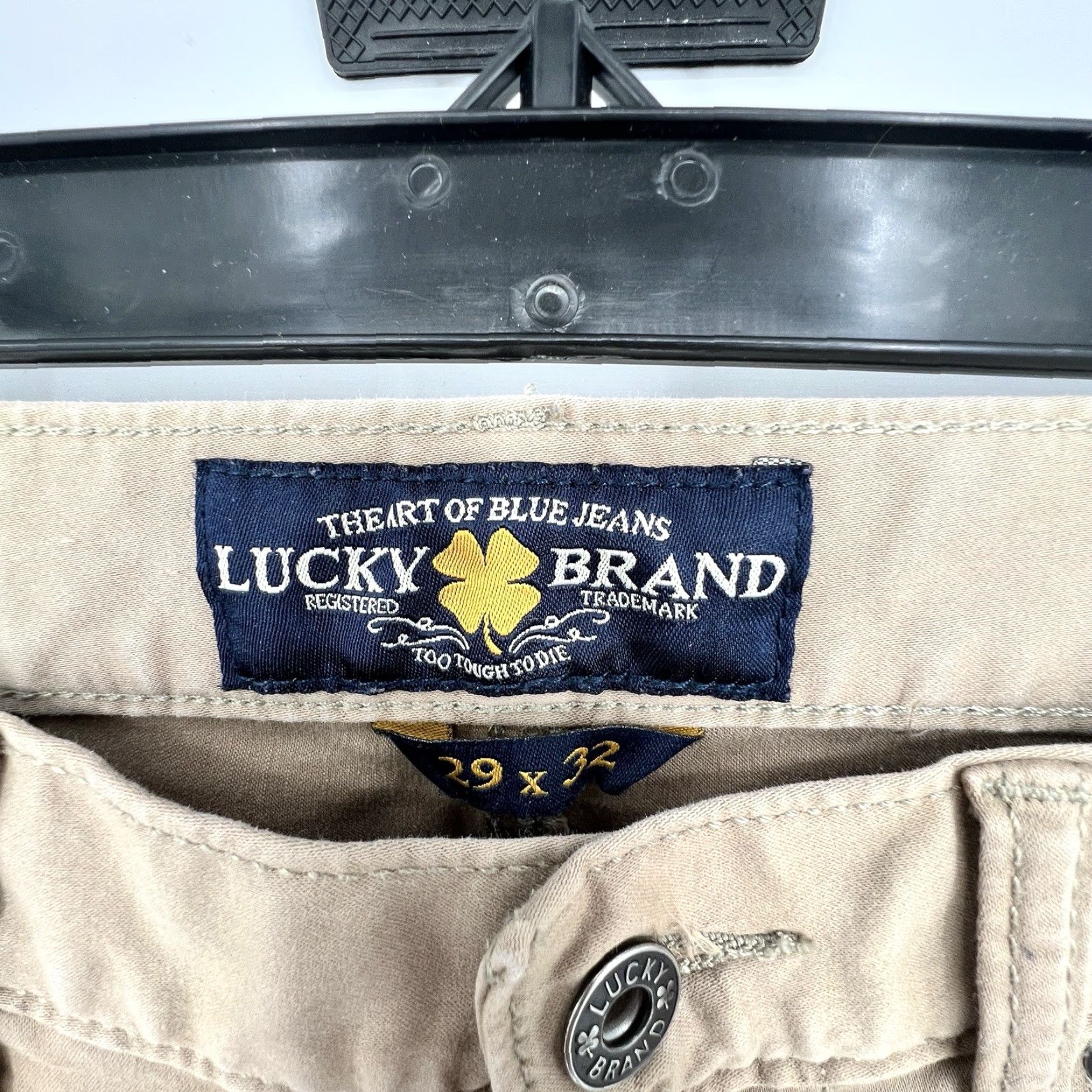 Lucky Brand Lucky Brand Jeans Mens 410 Athletic Fit 29x32 Tan Zip 5-Pocket Design Straight Inseam 31 Beige Cotton Blend Size US 30 / EU 46 - 2 Thumbnail