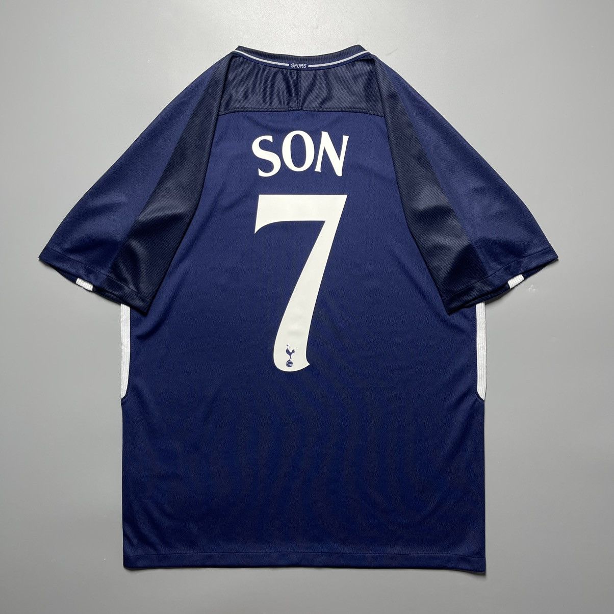 Nike TOTTENHAM NIKE 2017/2018 FOOTBALL AWAY JERSEY #7 SON Size US L / EU 52-54 / 3 - 1 Thumbnail