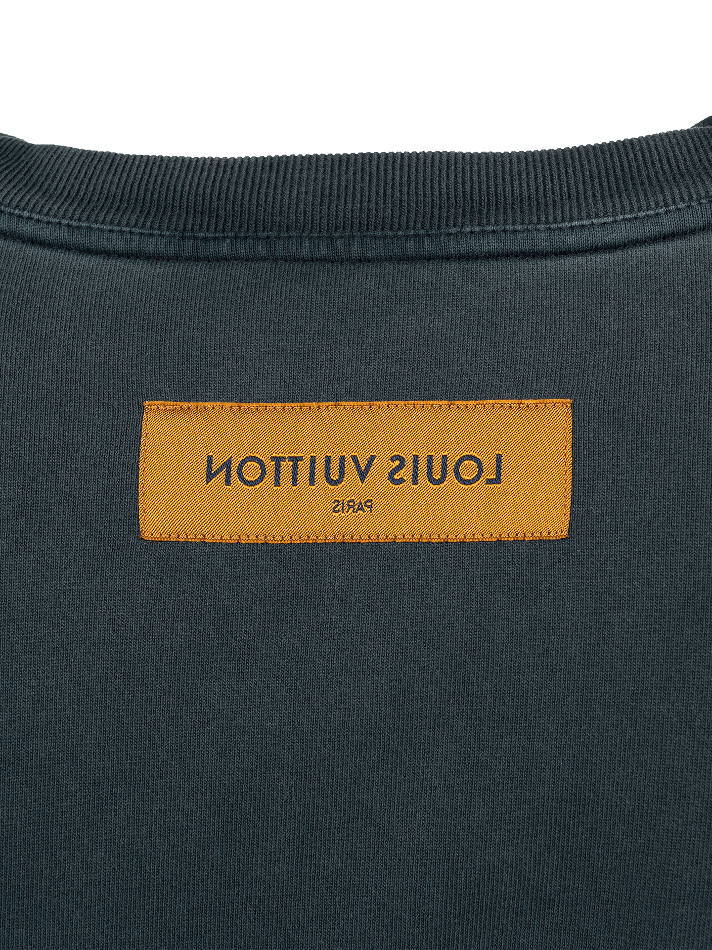 Louis Vuitton Louis Vuitton reverse-side navy long sleeve t-shirt Size US S / EU 44-46 / 1 - 3 Thumbnail