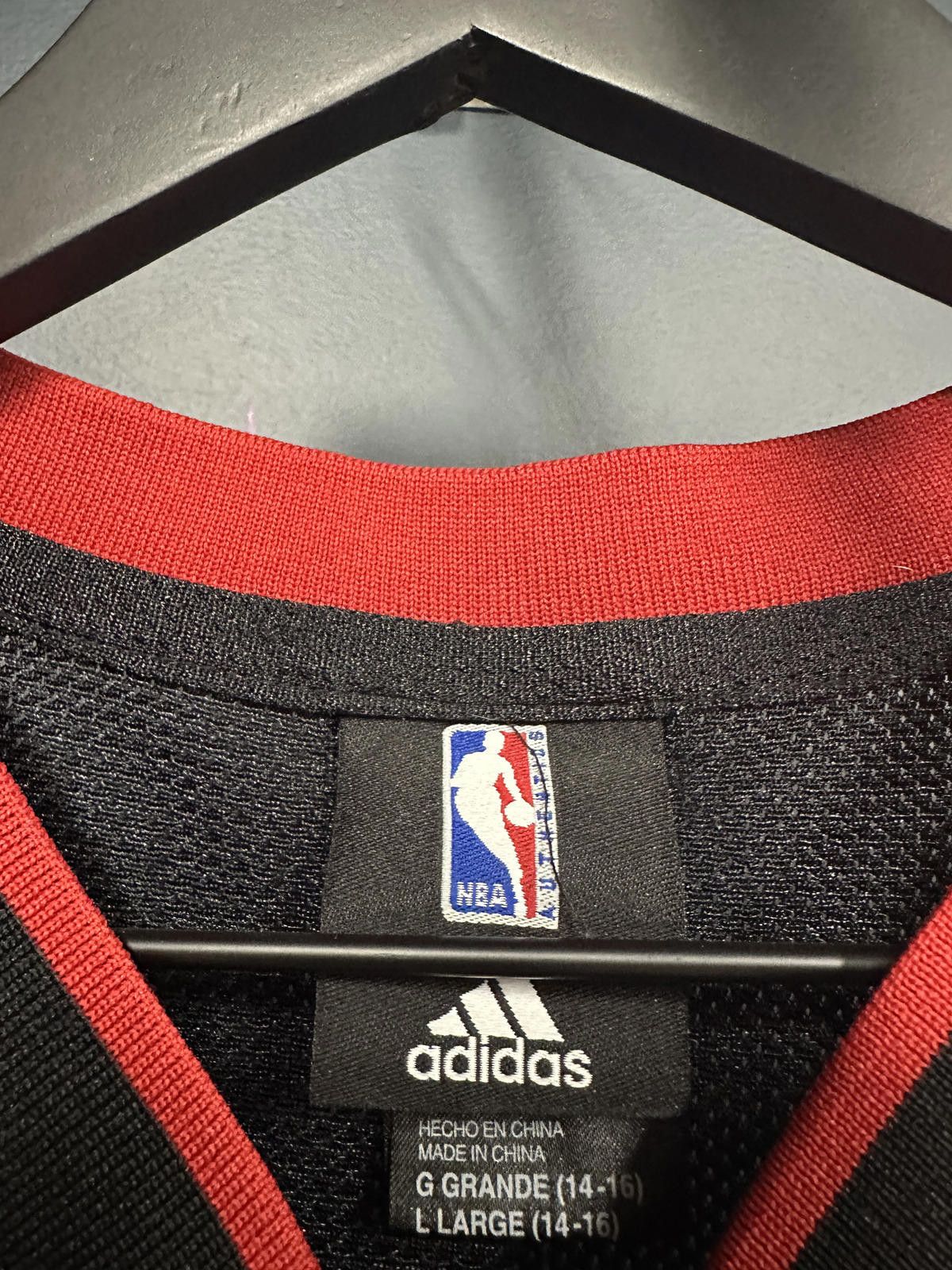Other Vintage Dwyane Wade Miami Heat NBA jersey Adidas Youth L Size ONE SIZE - 2 Thumbnail