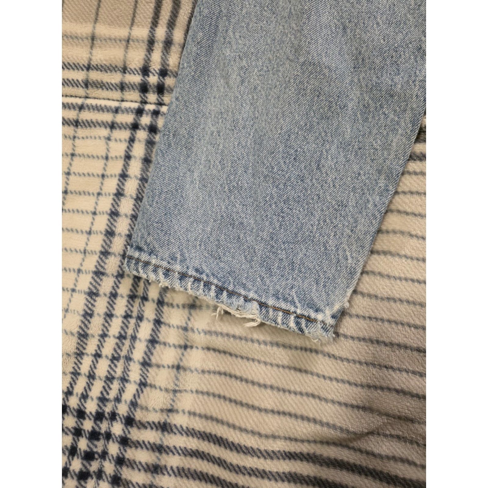 Levi's VINTAGE Levi's 550 Jeans Cemented in USA 90s Tapered Denim Blue 33x30 Mens Size US 34 / EU 50 - 4 Thumbnail