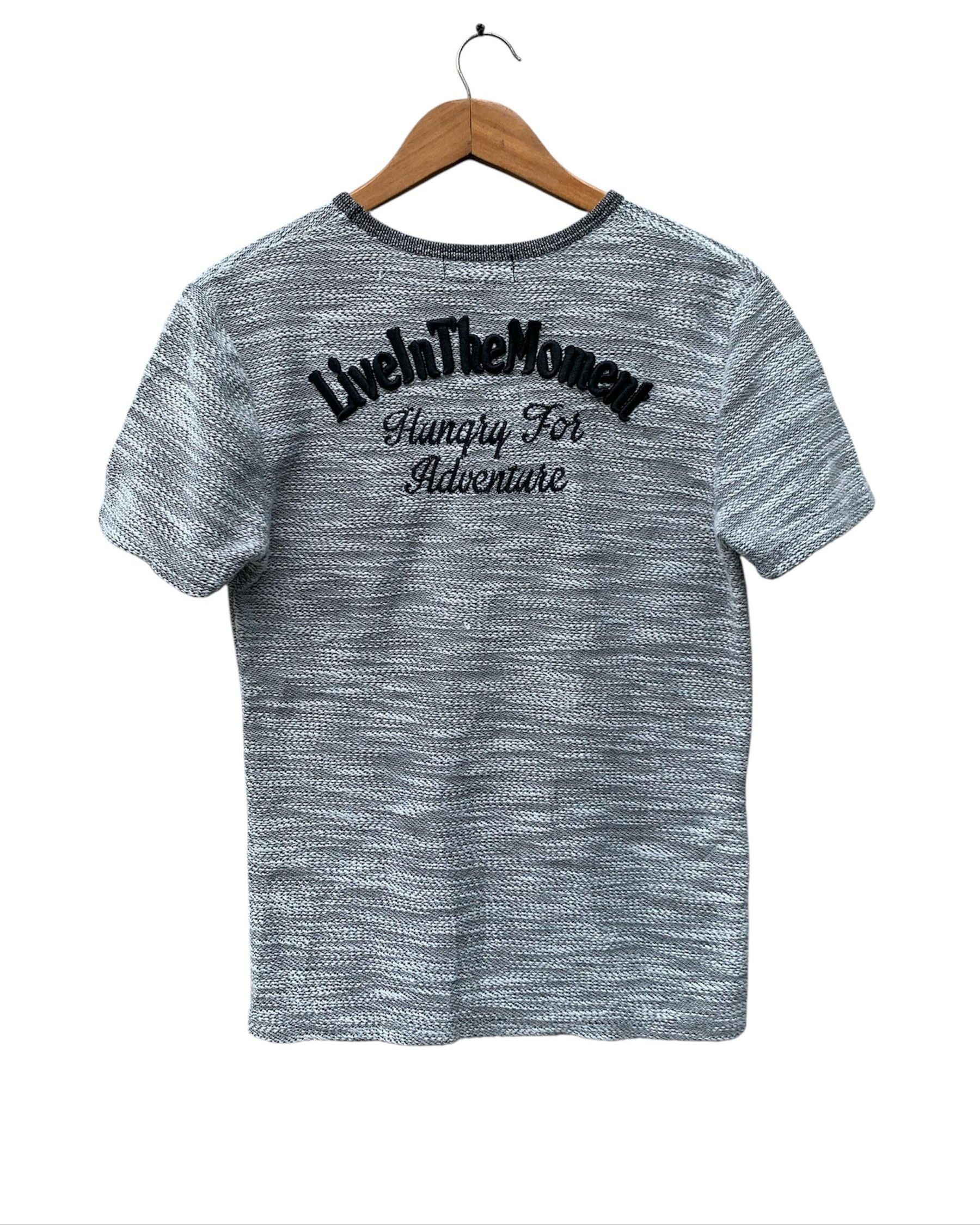 In The Attic Vintage In The Attic Homme Live In The Moment Shirt Size US L / EU 52-54 / 3 - 1 Thumbnail