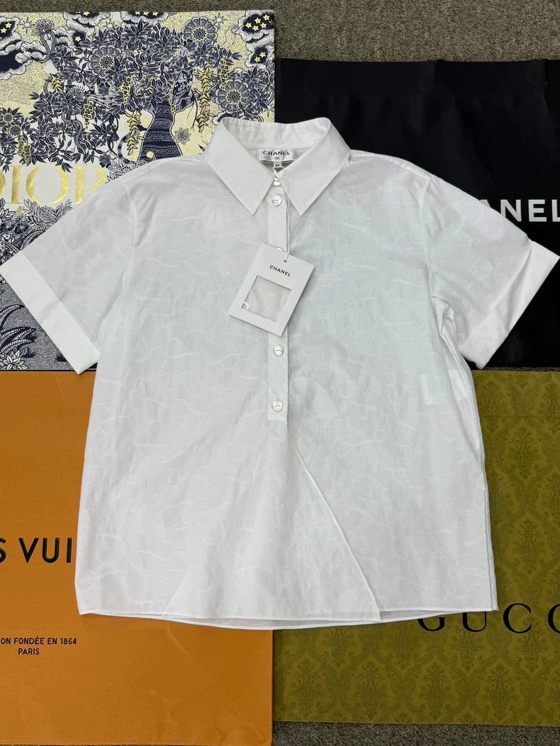 Chanel chanel 24C white star dark pattern printed short-sleeved s Size XXS / US 00 / IT 34 - 1 Thumbnail
