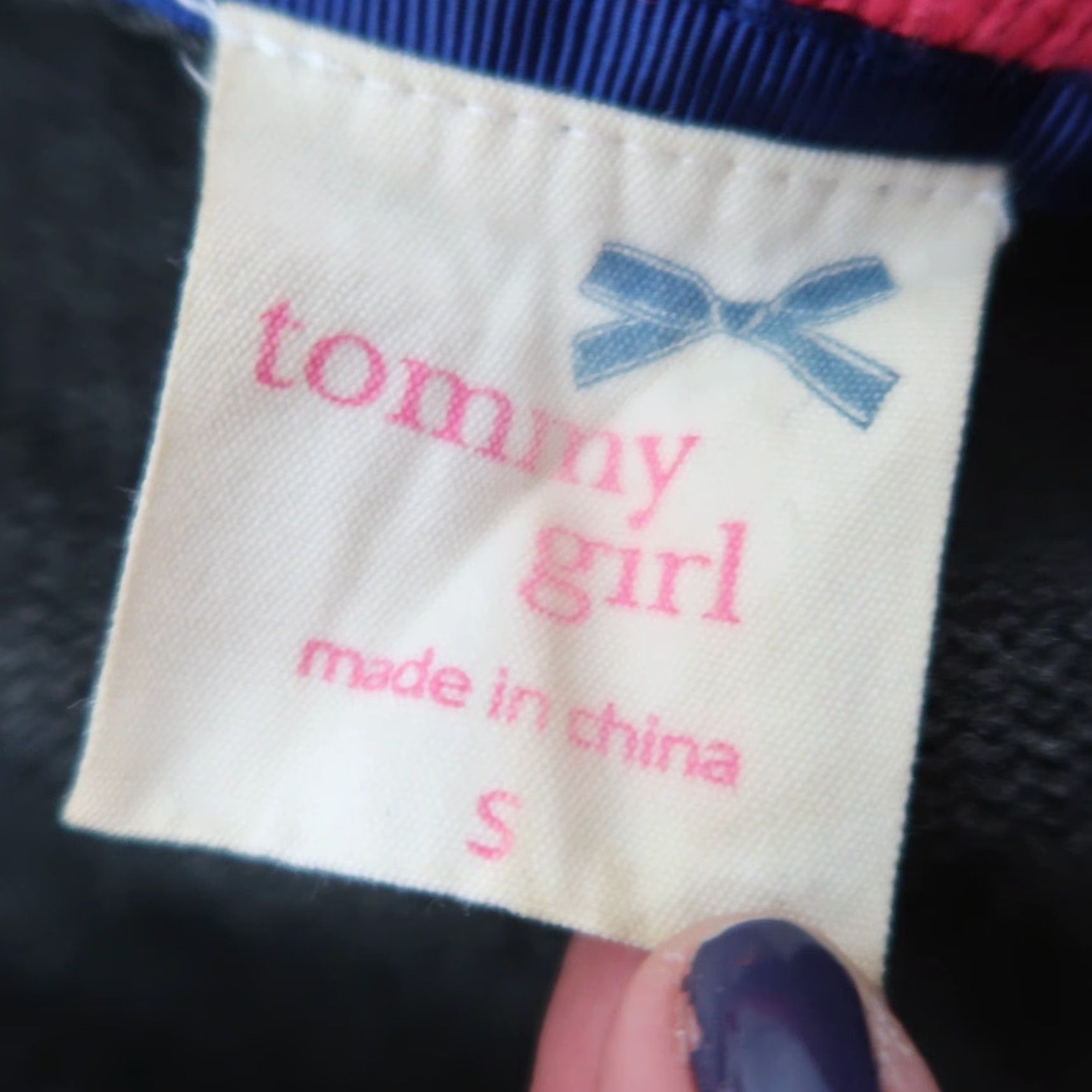 Vintage VINTAGE Tommy Girl Cardigan Shirt Women S Charcoal Grey Pink Knit Acrylic Embroidered Logo Fitted Long Sleeve 23" Size S / US 4 / IT 40 - 5 Thumbnail