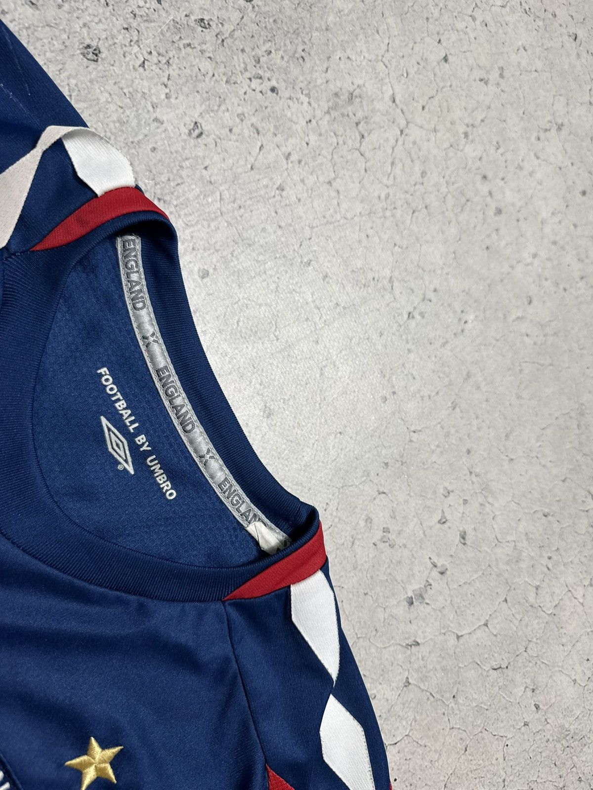 Umbro Umbro England Team Training 2005/2006 Soccer Jersey Vintage Size US M / EU 48-50 / 2 - 8 Thumbnail