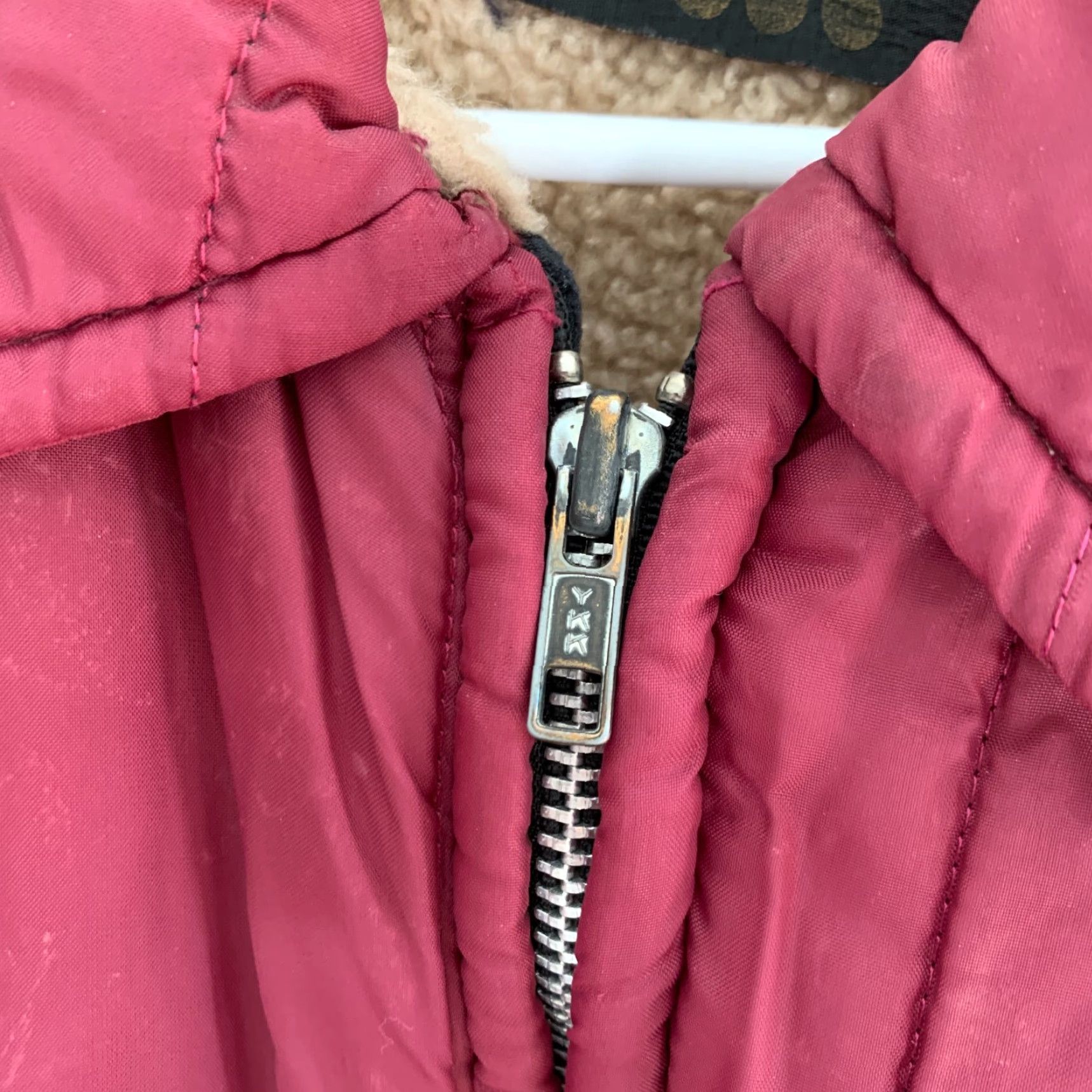 Vintage VINTAGE Unbranded Quilted Burgundy Puffer Jacket Coat Men 2XL Burgund y Quilted Winter Nylon Zip Lined Chest 52" Regular Mens Size US XXL / EU 58 / 5 - 7 Thumbnail