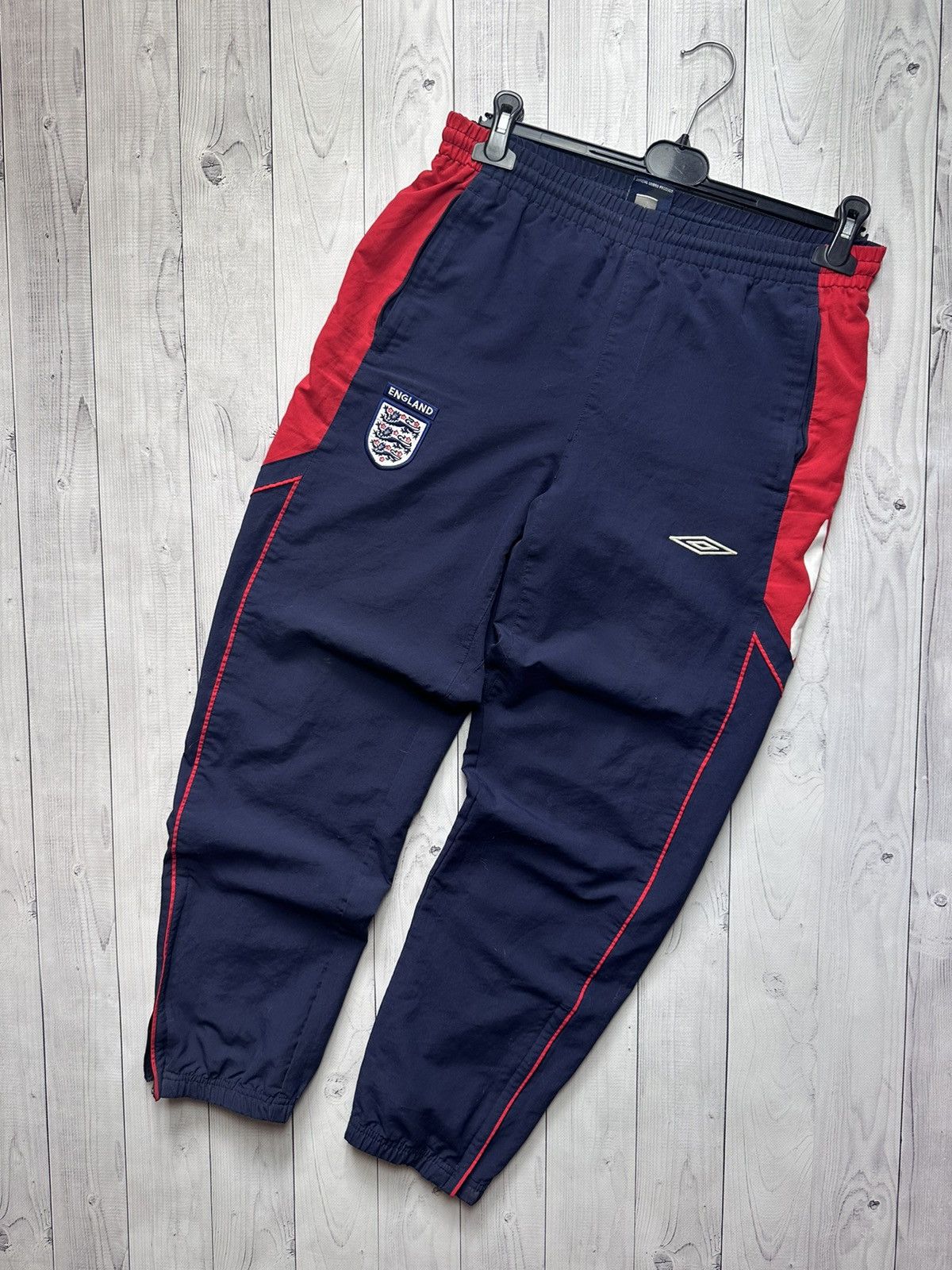 Vintage England Umbro soccer pants size S logo