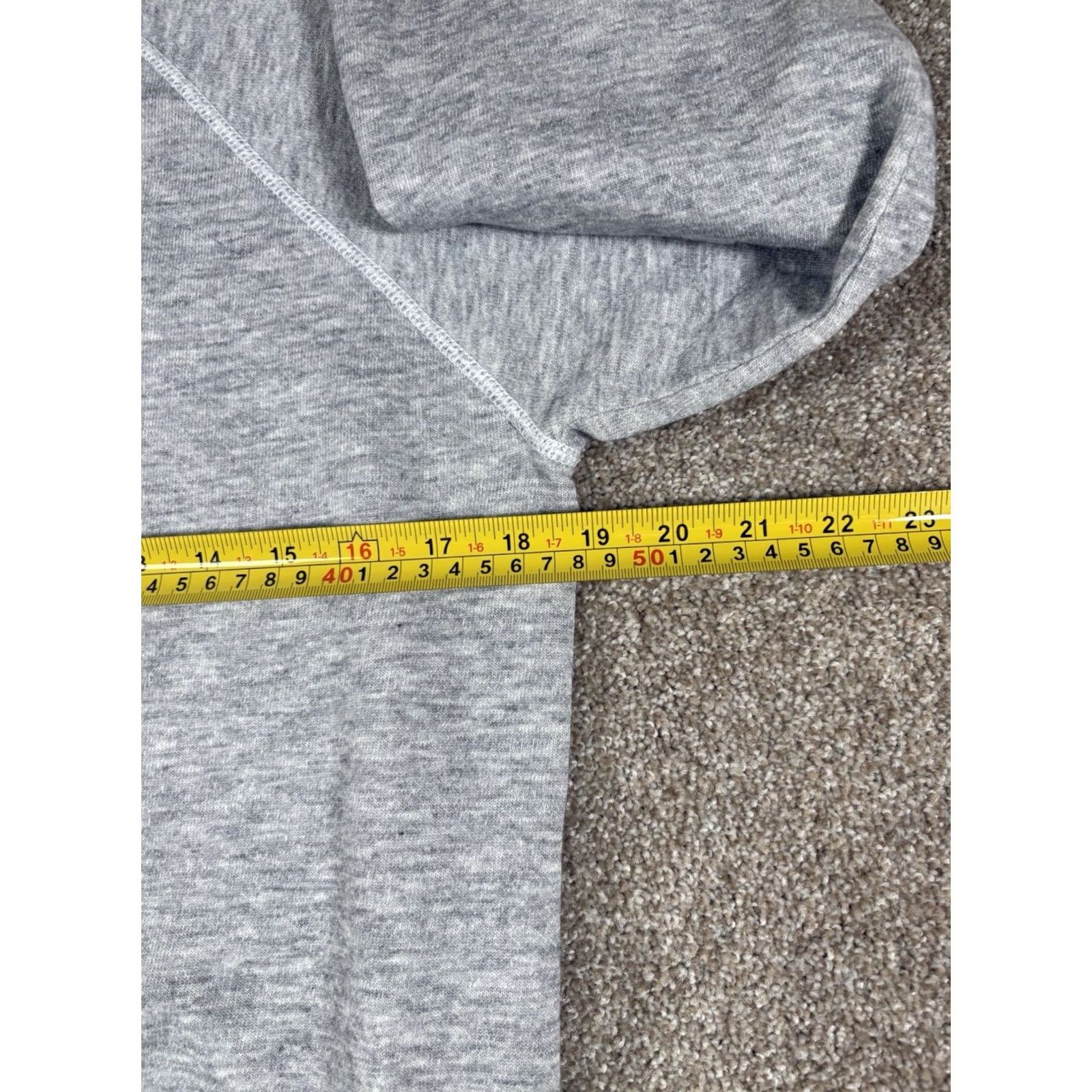 Hanes VINTAGE Hanes Grey Sweatsuit Collared Heart Embroidered USA Made • Womens M-L Sweatsuit Gray 1990s Boho USA Hanes Shirts/Hoodies Size M / US 6-8 / IT 42-44 - 7 Thumbnail