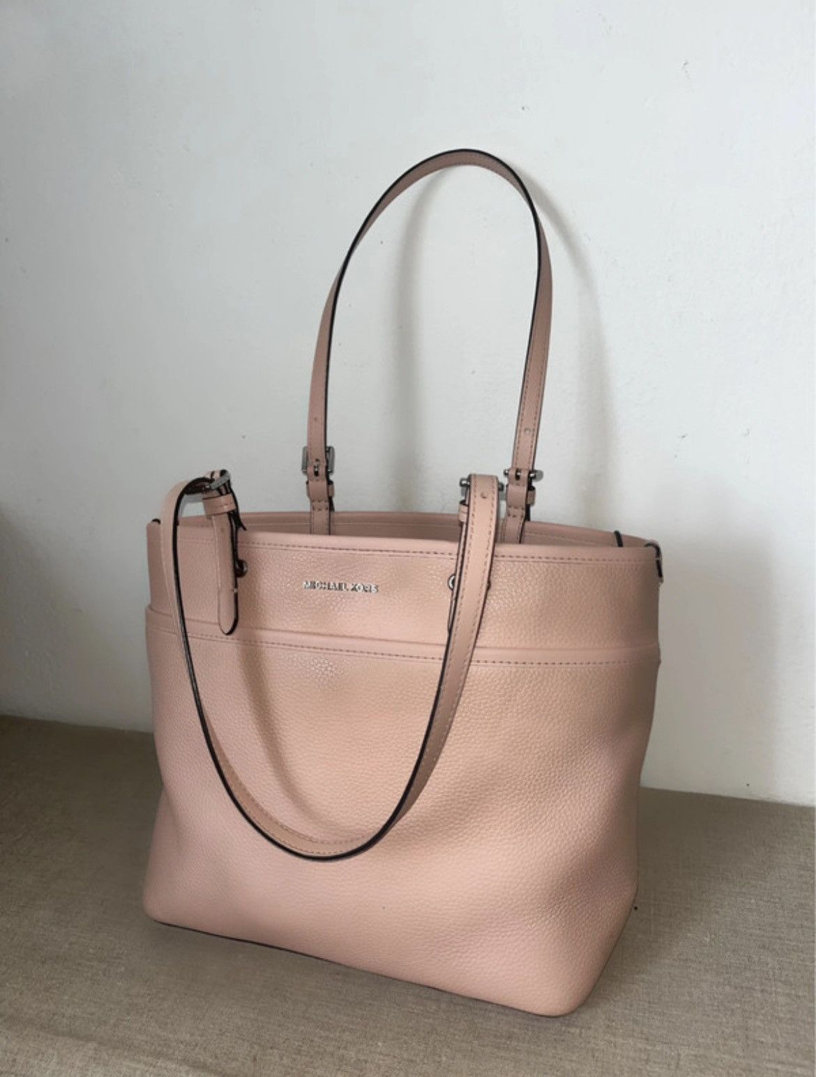 Michael Kors Pink Tote Bag Luxury Material