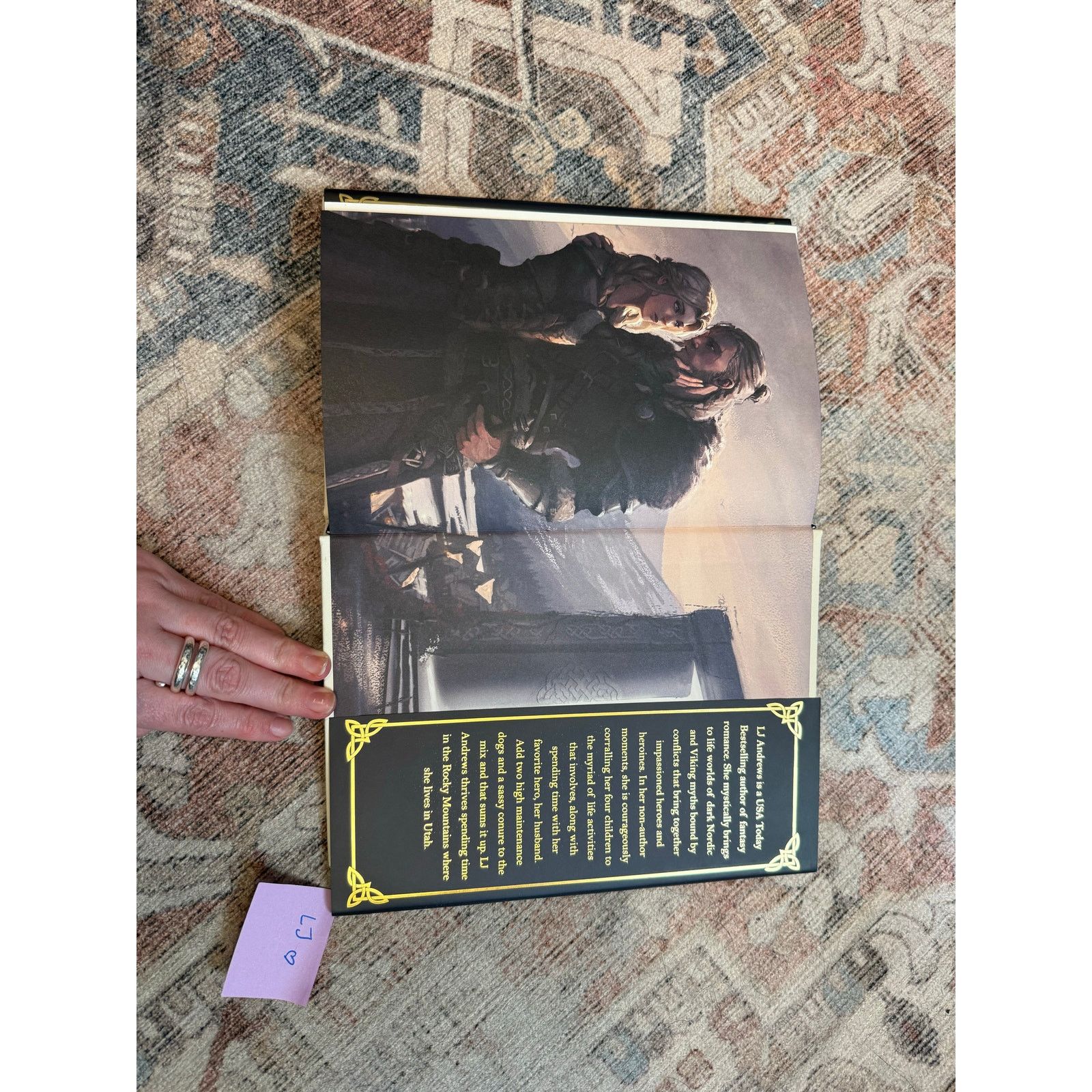 & Other Stories A Curse of Shadows and Thorns - Unplugged Book Box Size 40 - 2 Thumbnail
