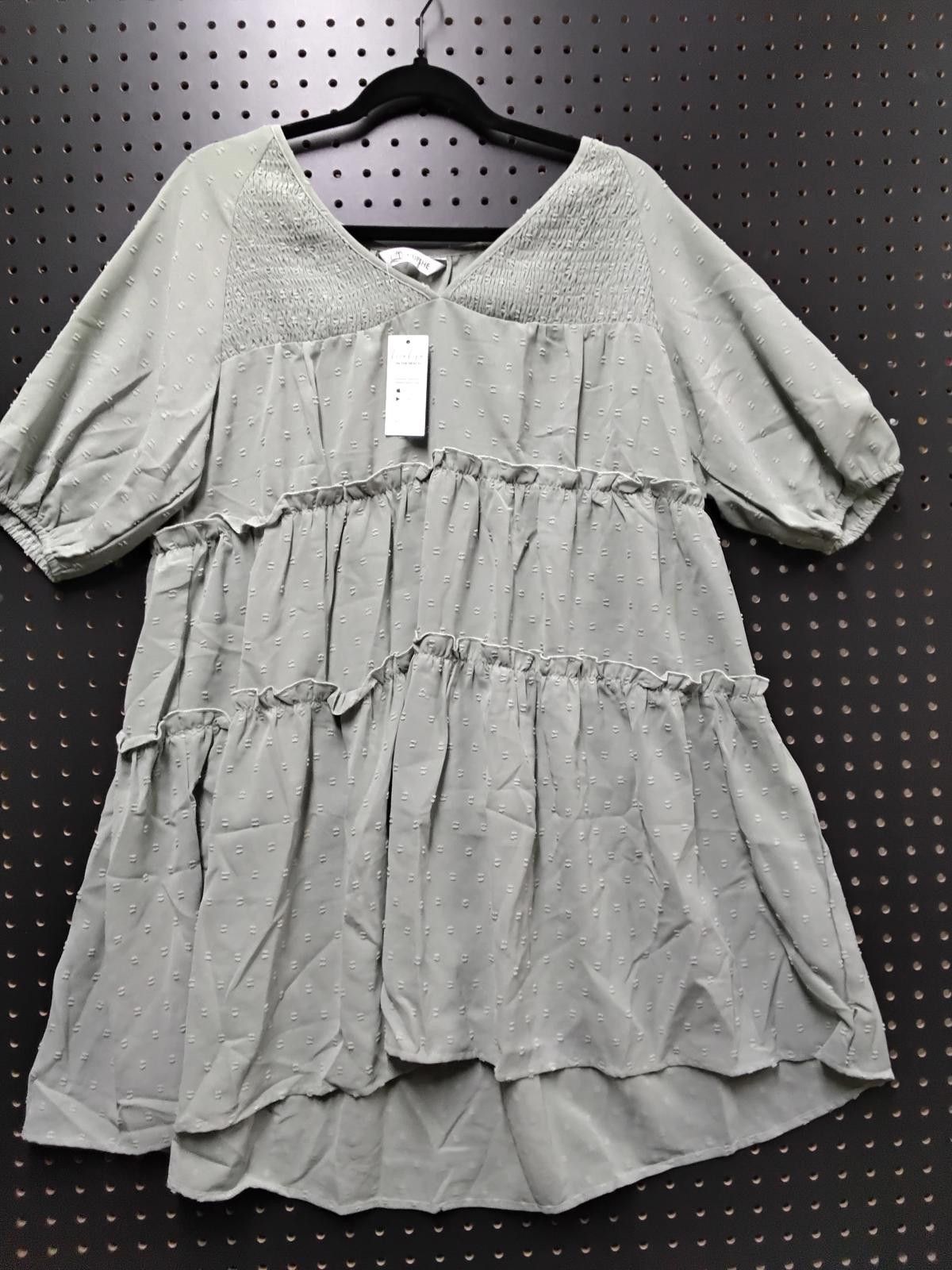 Other Chic Light Green Tiered Long Shirt - Act Fast! Size M / US 6-8 / IT 42-44 - 1 Thumbnail