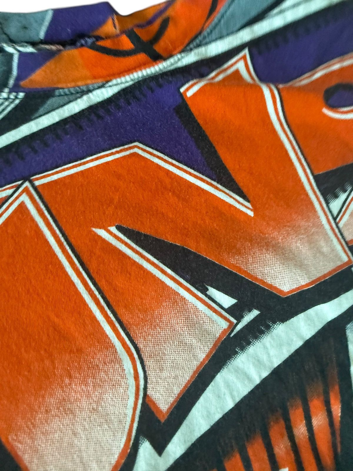 Other Vintage 1990s Magic Johnson T’s Phoenix Suns Concrete aop Size US L / EU 52-54 / 3 - 4 Thumbnail
