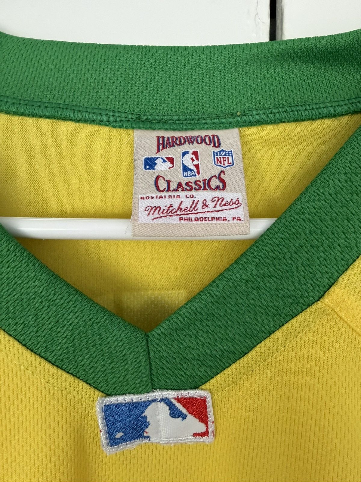 Mitchell & Ness MITCHELL & NESS OAKLAND ATHLETICS A’S HENDERSON JERSEY MLB Size US XL / EU 56 / 4 - 5 Thumbnail