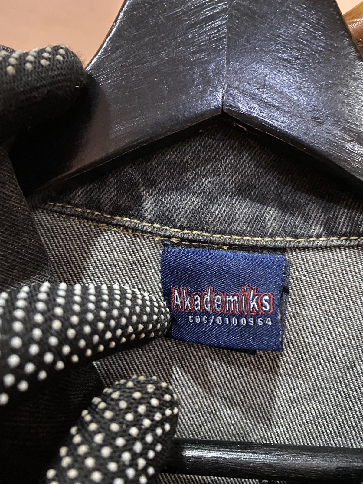 Akademiks VINTAGE Y2K AKADEMIKS DENIM JACKET Size US L / EU 52-54 / 3 - 5 Thumbnail