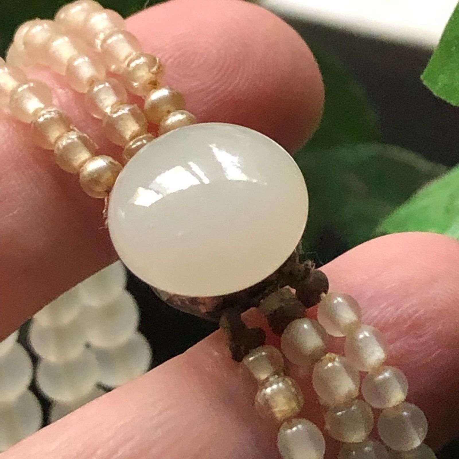 Vintage Vintage 1950s opalescent glass wedding bead bracelet Size ONE SIZE - 3 Thumbnail