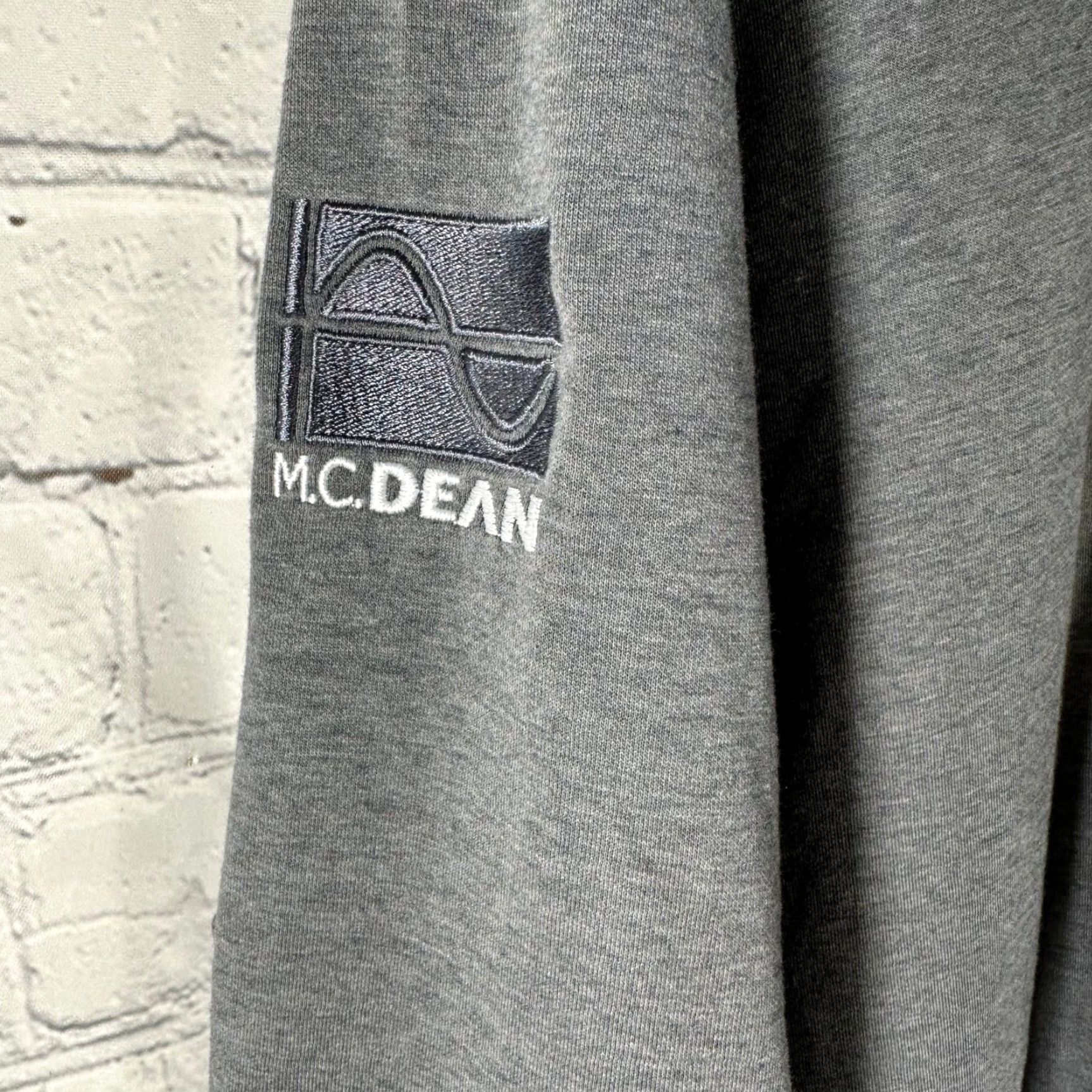 TravisMathew TravisMathew Mens Quarter Zip Pullover Gray MSA M.C. Dean Logo Large Size US L / EU 52-54 / 3 - 4 Thumbnail