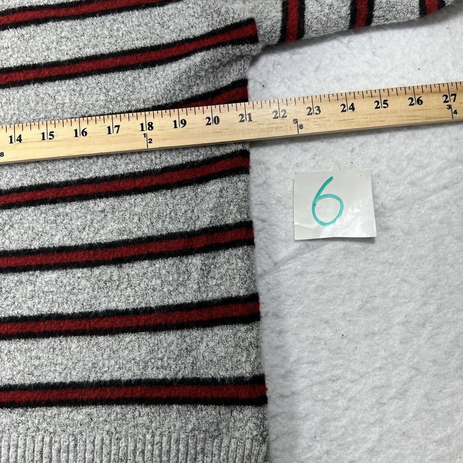 Other Romeo + Juliet Couture Gray Red Black Crewneck Sweater Size M / US 6-8 / IT 42-44 - 11 Thumbnail