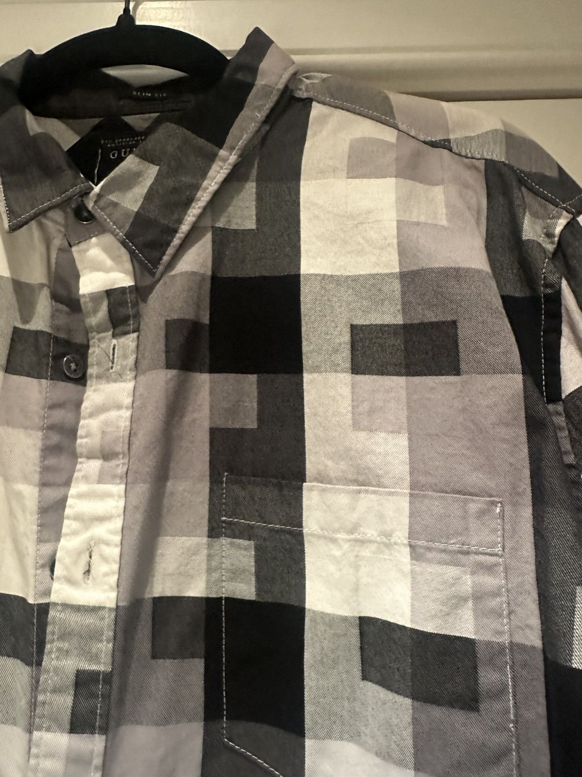 Guess Guess Geometric Long Sleeve Button Down Size US L / EU 52-54 / 3 - 2 Thumbnail