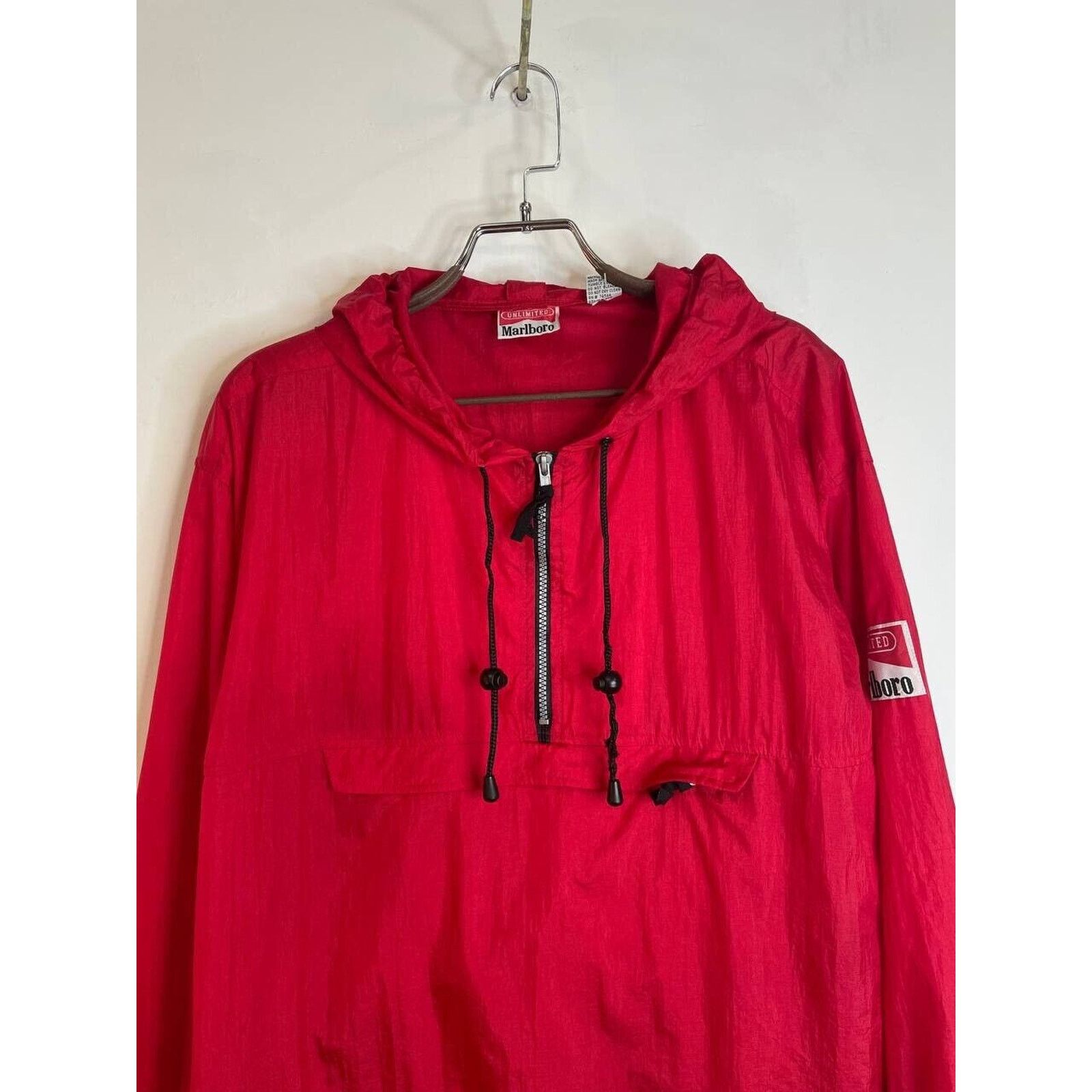 Marlboro × Vintage Vintage Marlboro Red Pullover Windbreaker Jacket Packable S Size US S / EU 44-46 / 1 - 4 Thumbnail