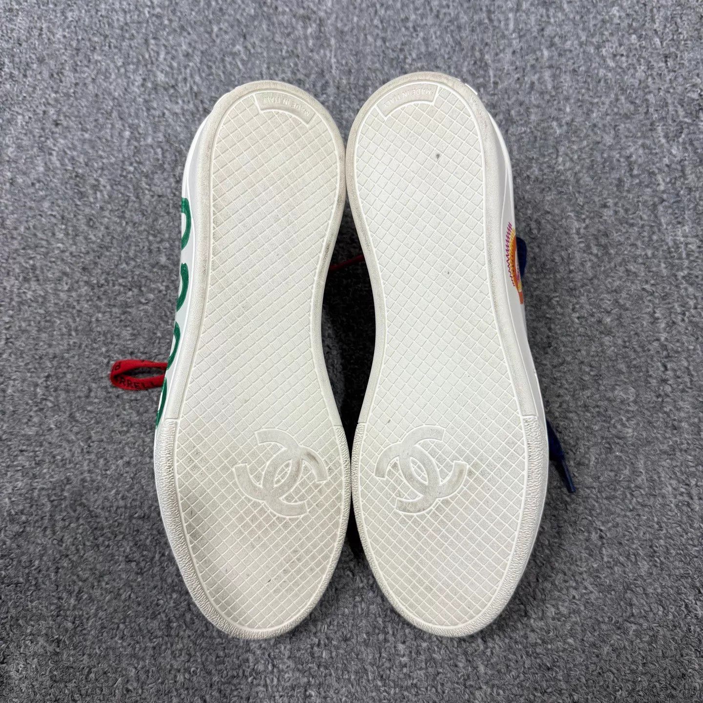 Chanel Chanel x Pharrell Doodle White Kicks Women's 35.5 99 New Size US 5 / IT 35 - 7 Thumbnail