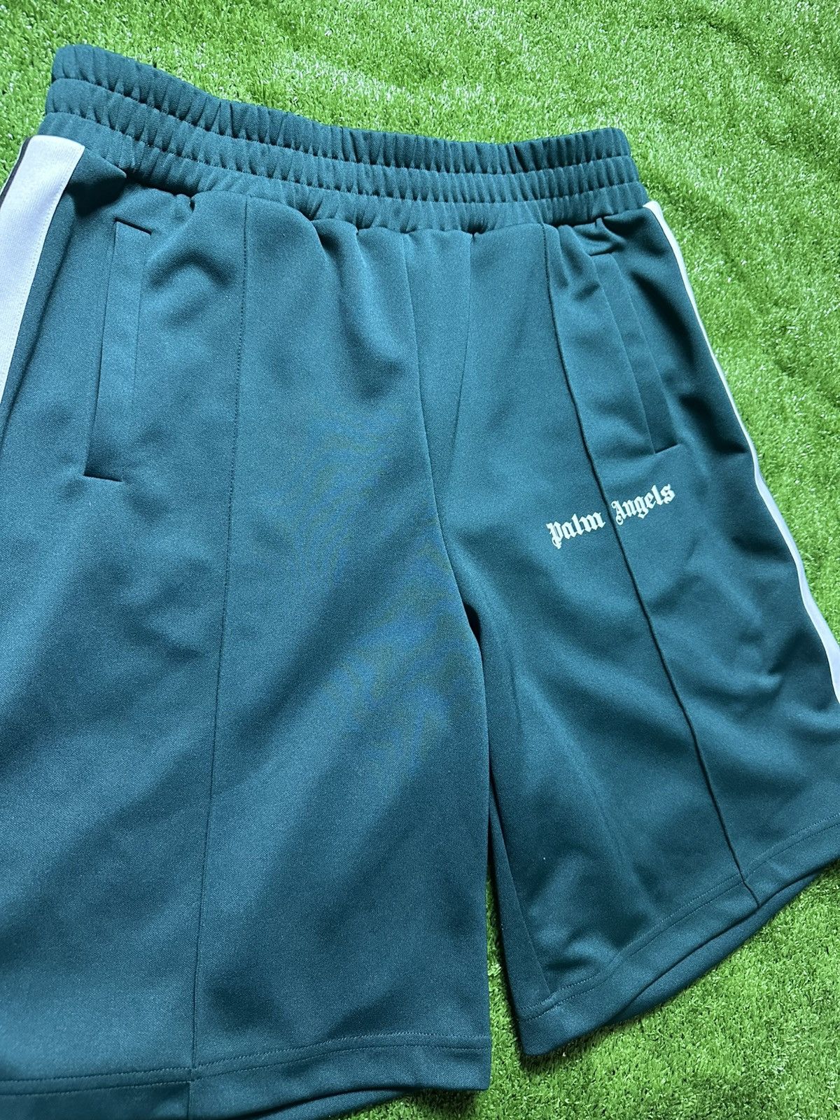 Palm Angels Palm Angels Logo Track Shorts Size XL Size US 38 / EU 54 - 2 Thumbnail