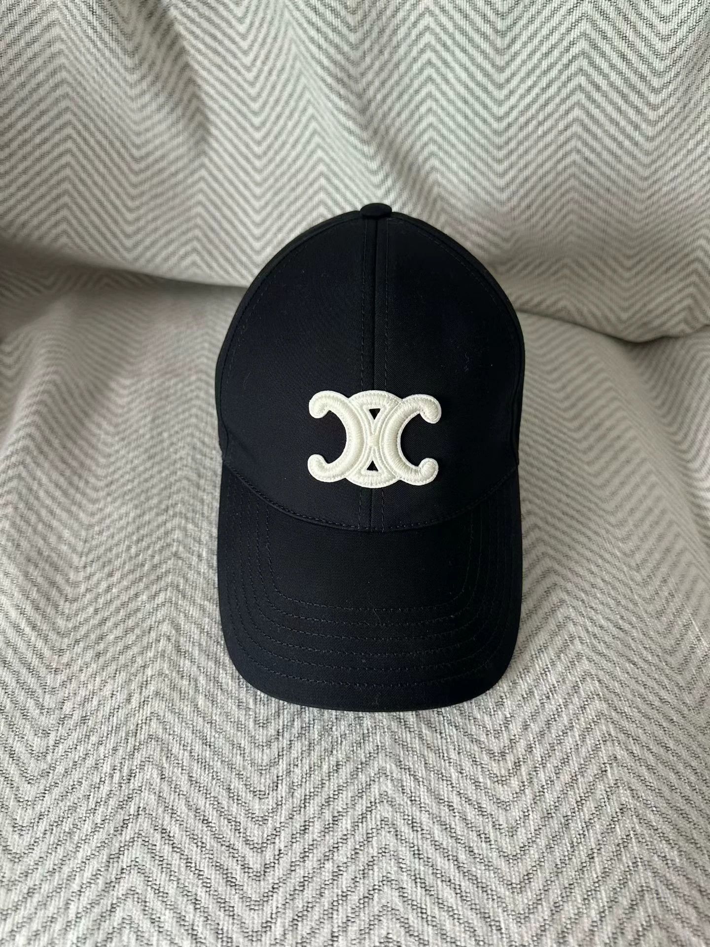 Celine CELINE Black Triumph Arc Baseball Cap M Size ONE SIZE - 1 Thumbnail