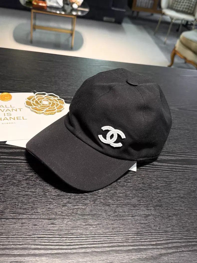 Chanel Chanel 23P black and white beaded double C baseball cap ca Size ONE SIZE - 1 Thumbnail