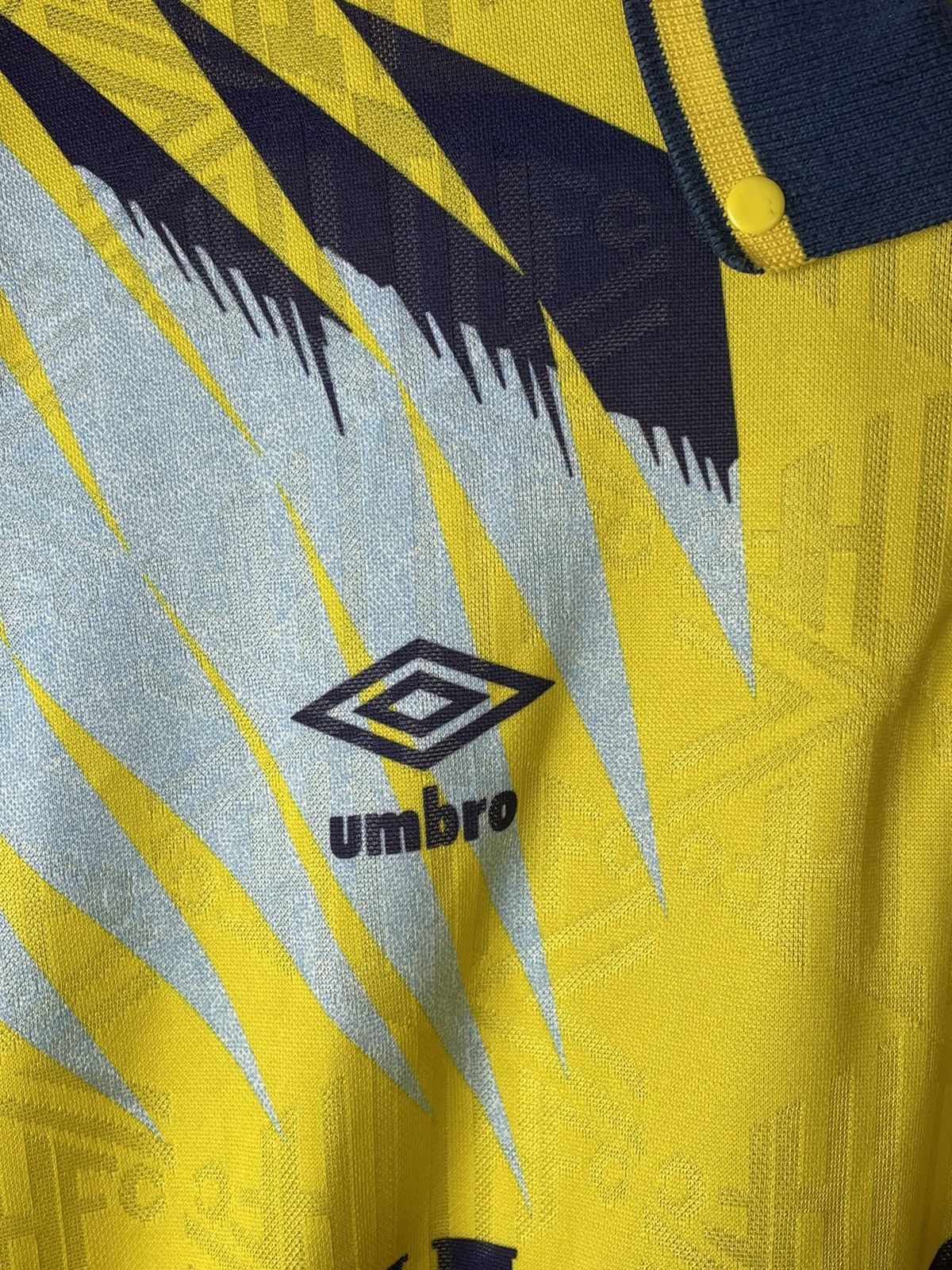 Umbro UMBRO TOTTENHAM HOTSPUR 1991 1995 AWAY SOCCER JERSEY SHIRT Size US L / EU 52-54 / 3 - 3 Thumbnail