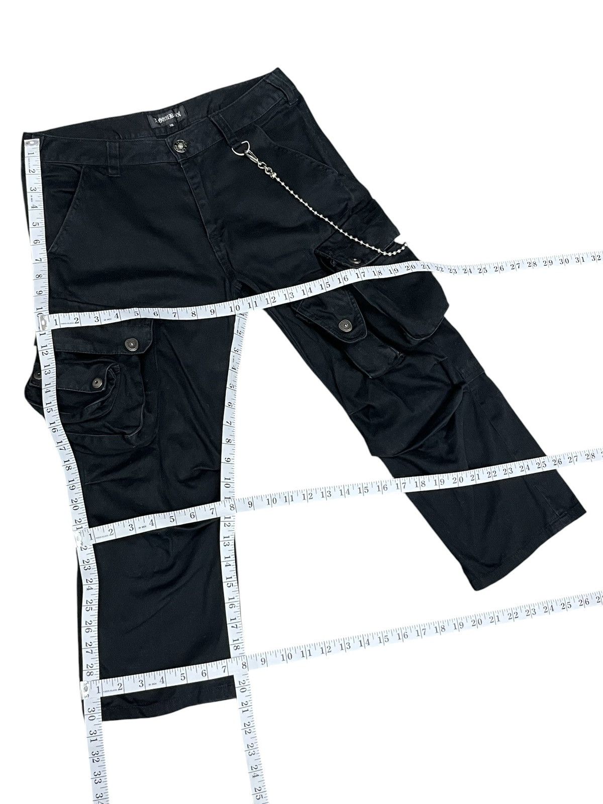 LOWBOX Lowbox Avant Garde 3D Cargo Gasmask 3/4 Shorts Pants Size US 29 - 10 Thumbnail