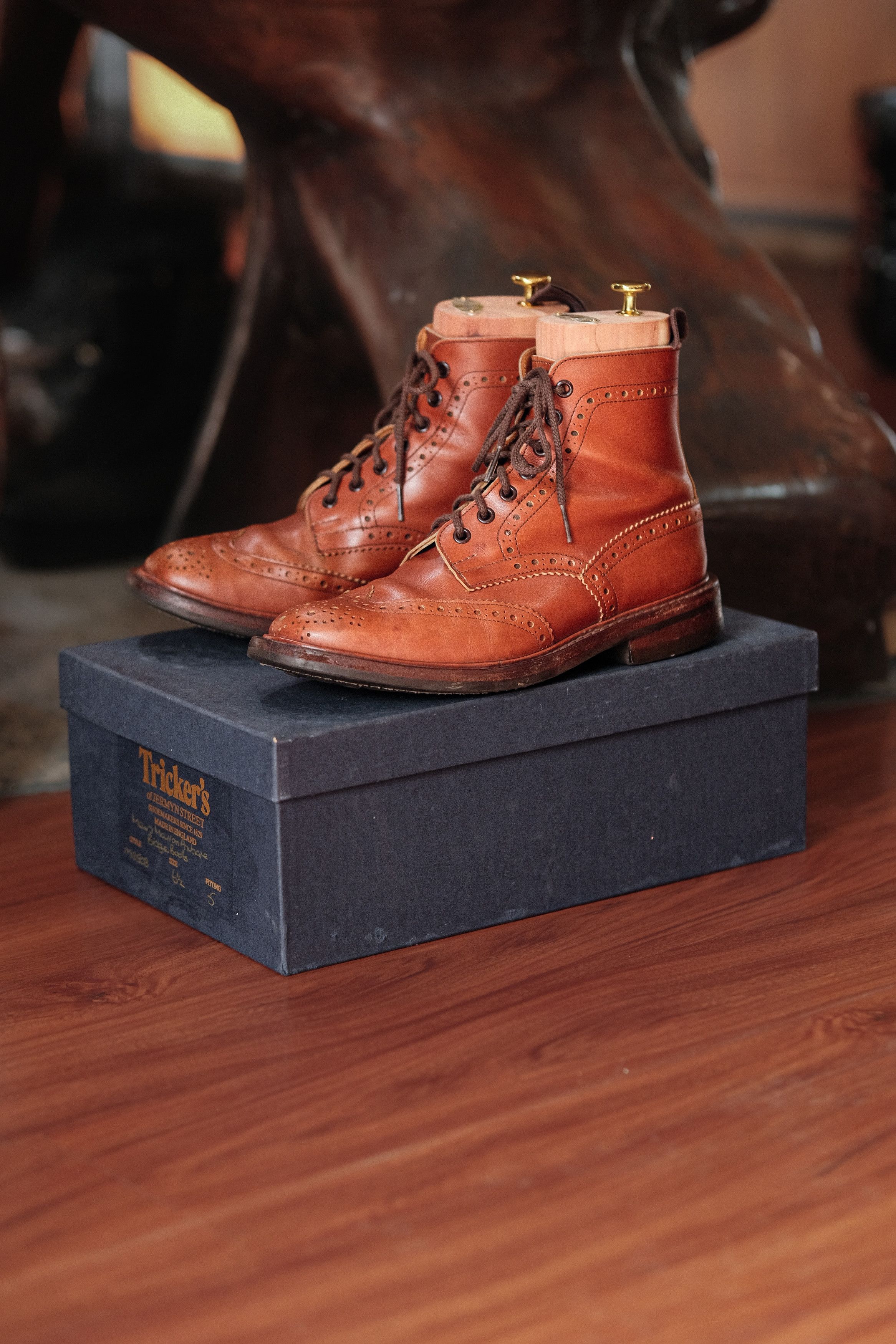 Tricker's Trickers Men Marron Antique Brogue Boots Size US 7.5 / EU 40-41 - 1 Thumbnail
