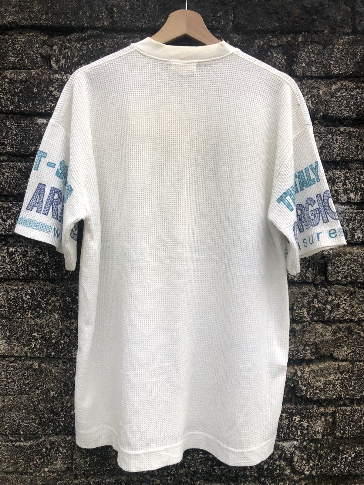 Giorgio Armani × Vintage Rare🔥 Vintage 90s Giorgio Armani Waffle Tshirt Size US L / EU 52-54 / 3 - 2 Thumbnail