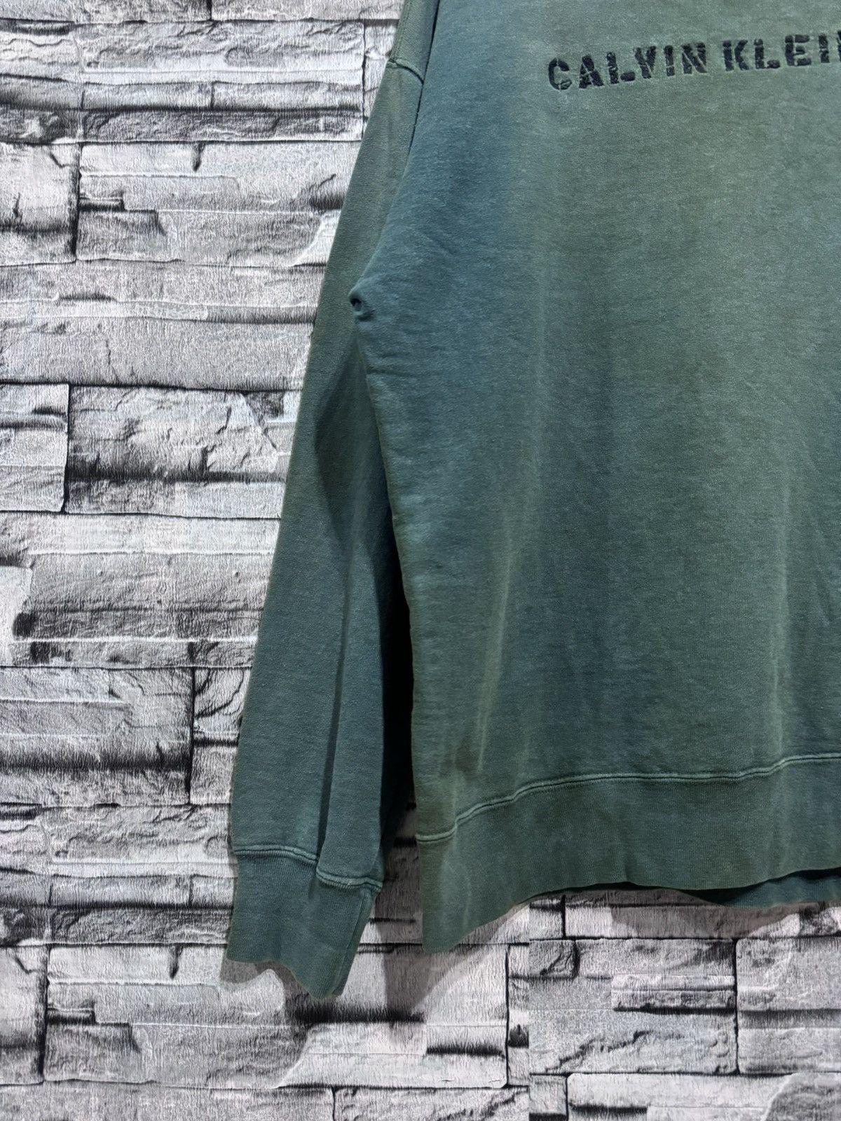 Calvin Klein Vintage Calvin Klein Sweatshirt embroidery M fit XL Size US XL / EU 56 / 4 - 4 Thumbnail
