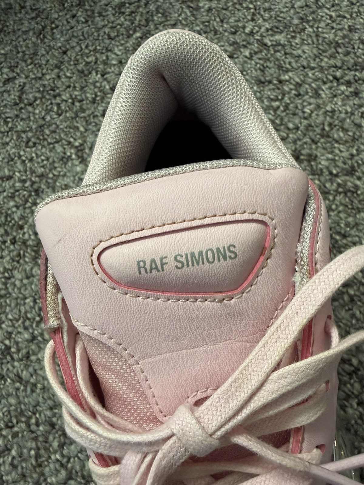 Adidas × Raf Simons Ozweego Pink Chrome Raf Simons x Adidas Size US 7.5 / EU 40-41 - 10 Thumbnail