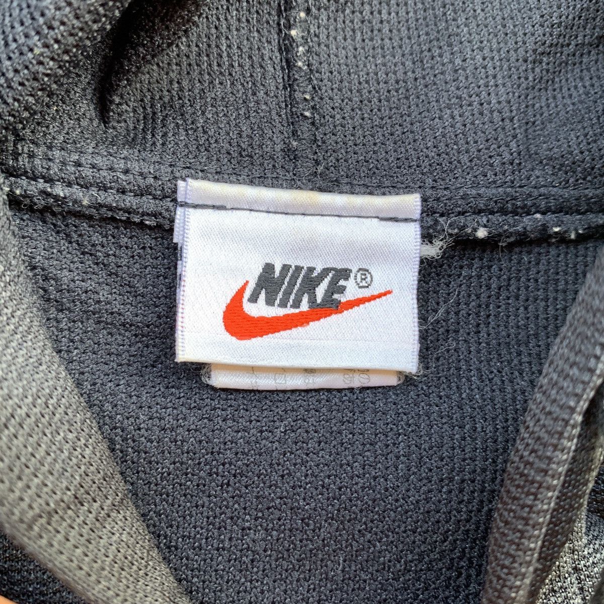 Nike × Vintage Vintage 90s Nike Center Logo Hoodie Size US L / EU 52-54 / 3 - 7 Thumbnail