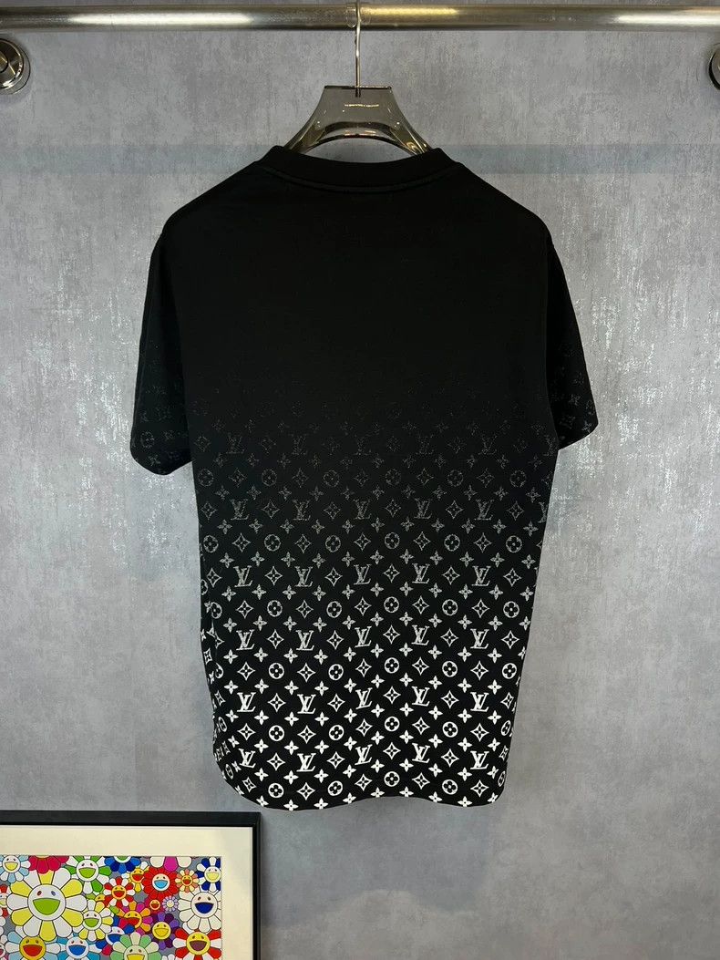 Louis Vuitton Louis Vuitton Gradient old flower full logo short sleeve Size US XL / EU 56 / 4 - 2 Thumbnail