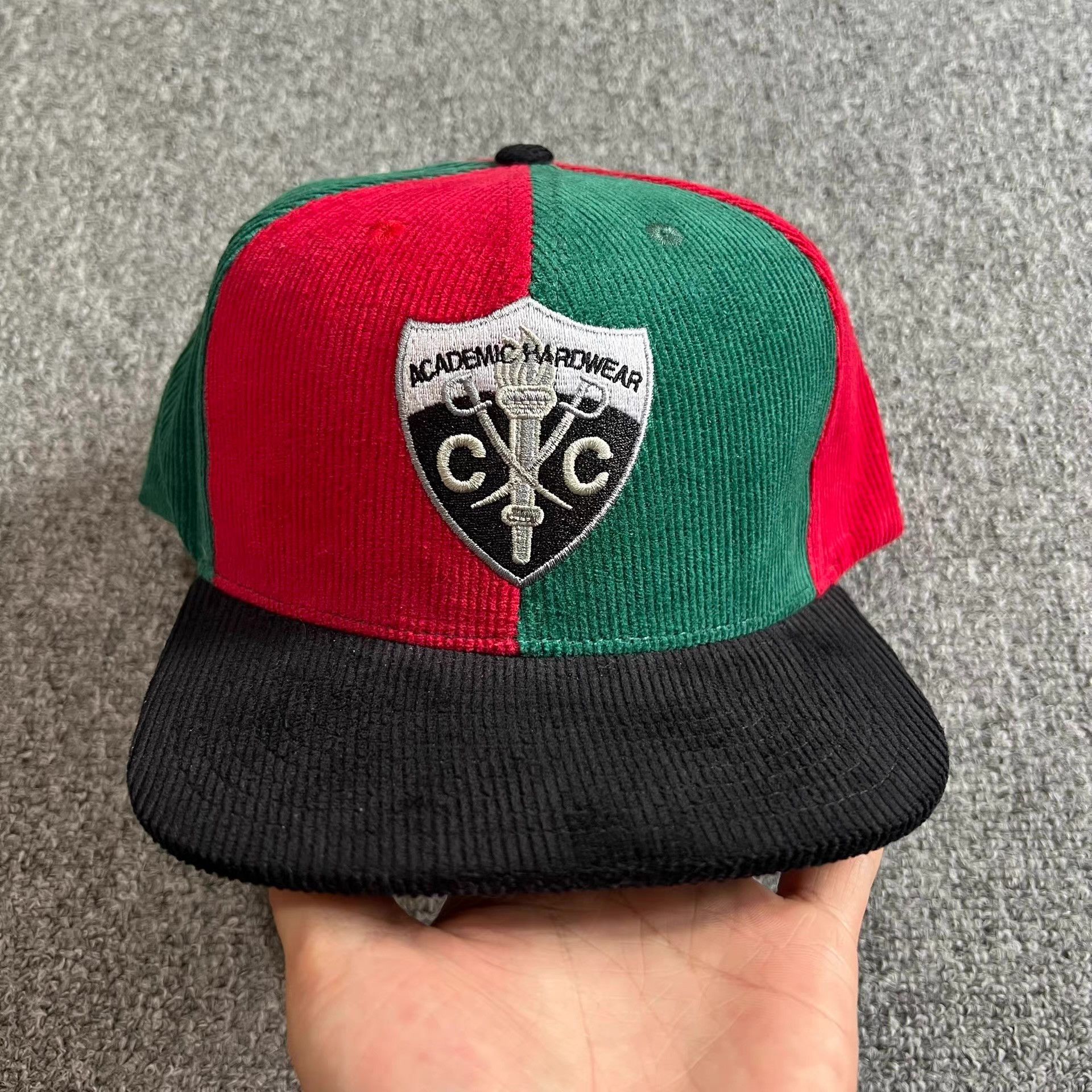 Cross Colours Cross Colours Washed Vintage Curved Brim Baseball Cap Q7 Size ONE SIZE - 1 Thumbnail