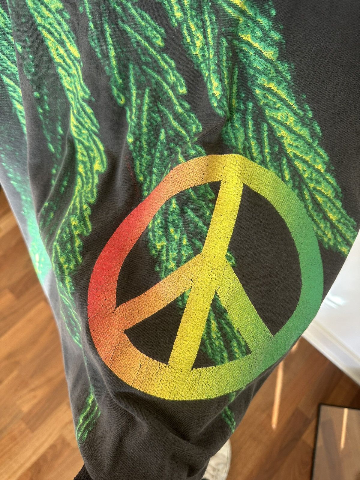 Bob Marley × Vintage *RARE* Vintage 1993 Distressed Faded Weed Leaf Peace Sign Size US L / EU 52-54 / 3 - 2 Thumbnail