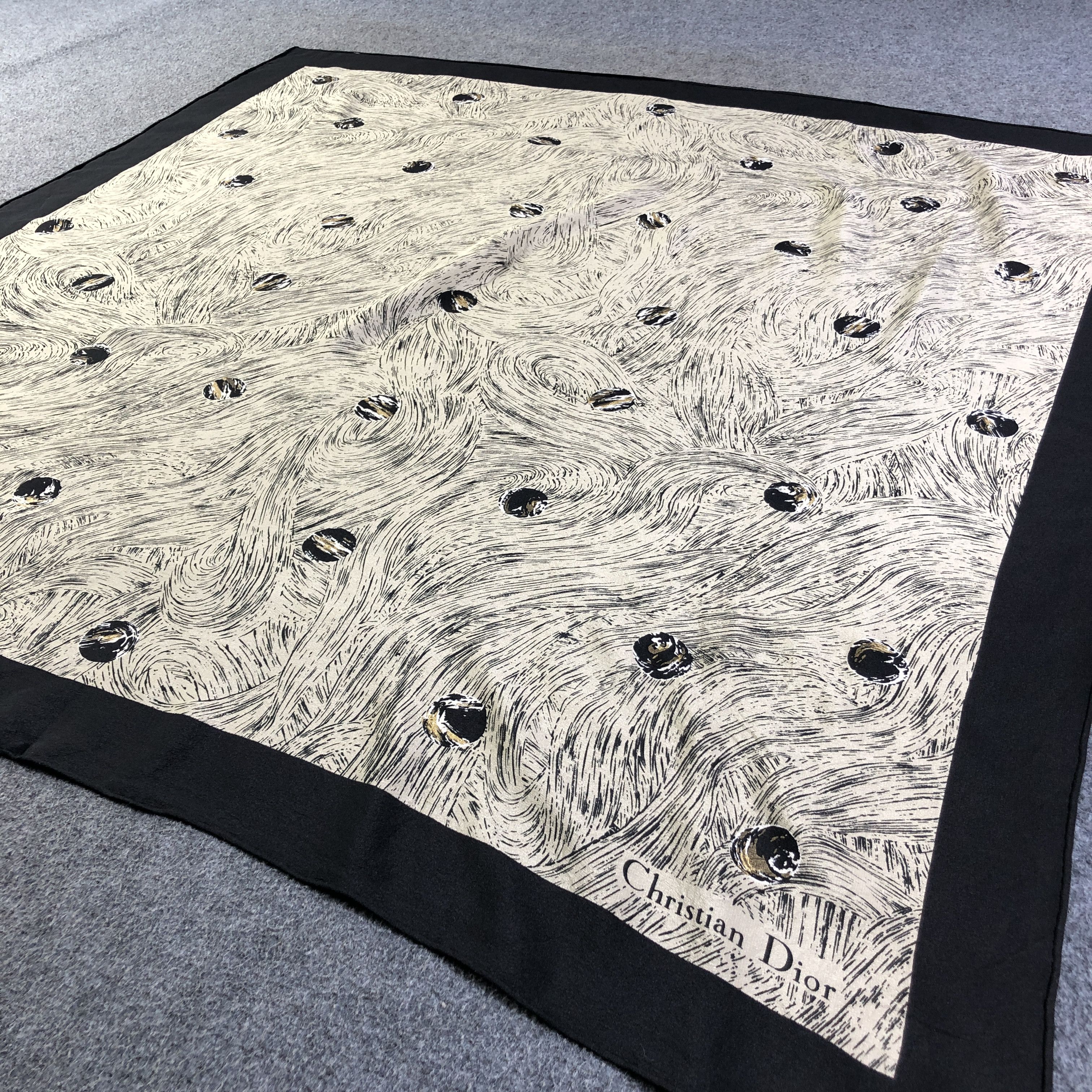 Christian Dior Monsieur Christian Dior Floral Hand Rolled Silk Scarf M1162 Size ONE SIZE - 3 Thumbnail