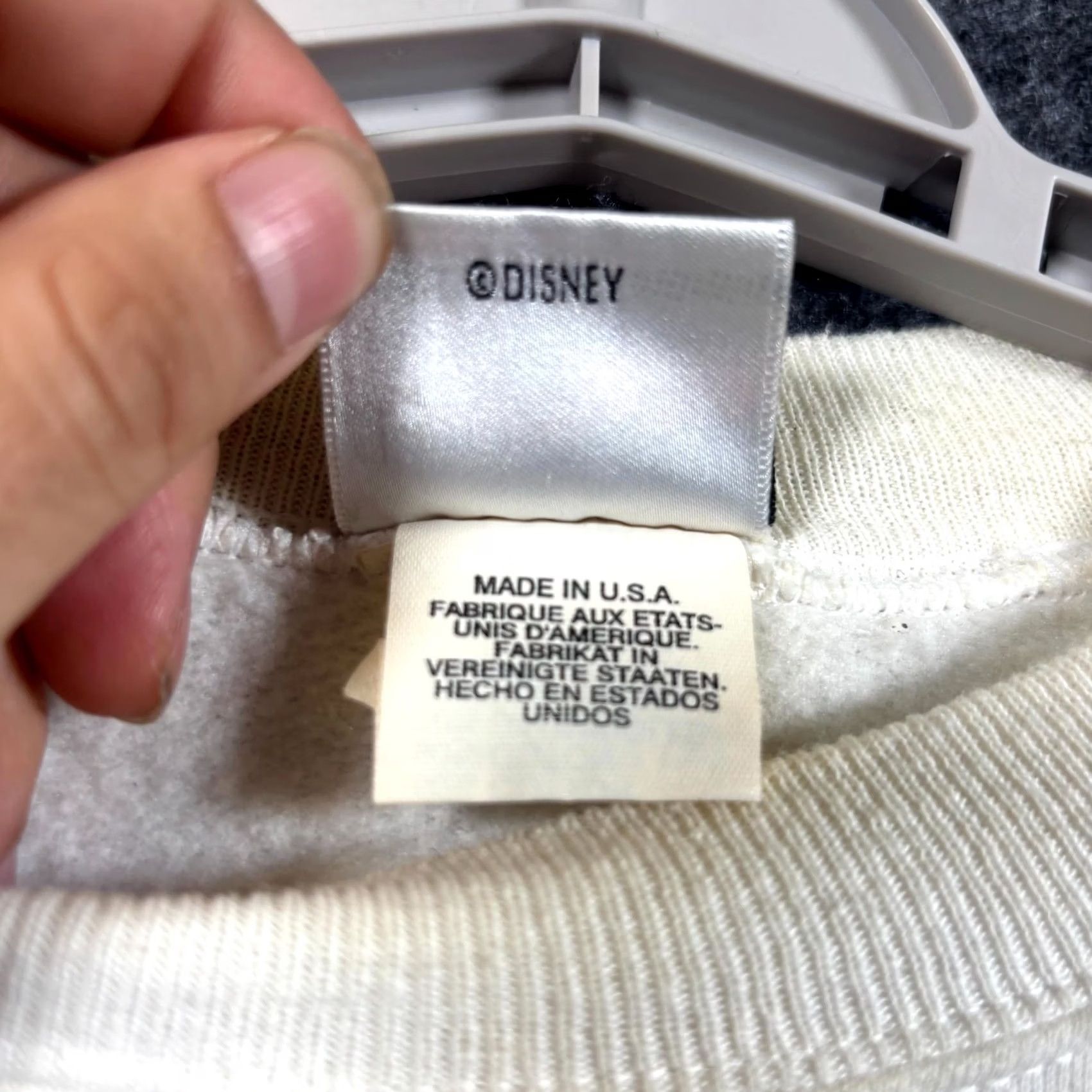 Disney Vintage Disney Store Sweatshirt Men’s 2XL White Winnie The Pooh Chicago Graphic Size US XXL / EU 58 / 5 - 7 Thumbnail