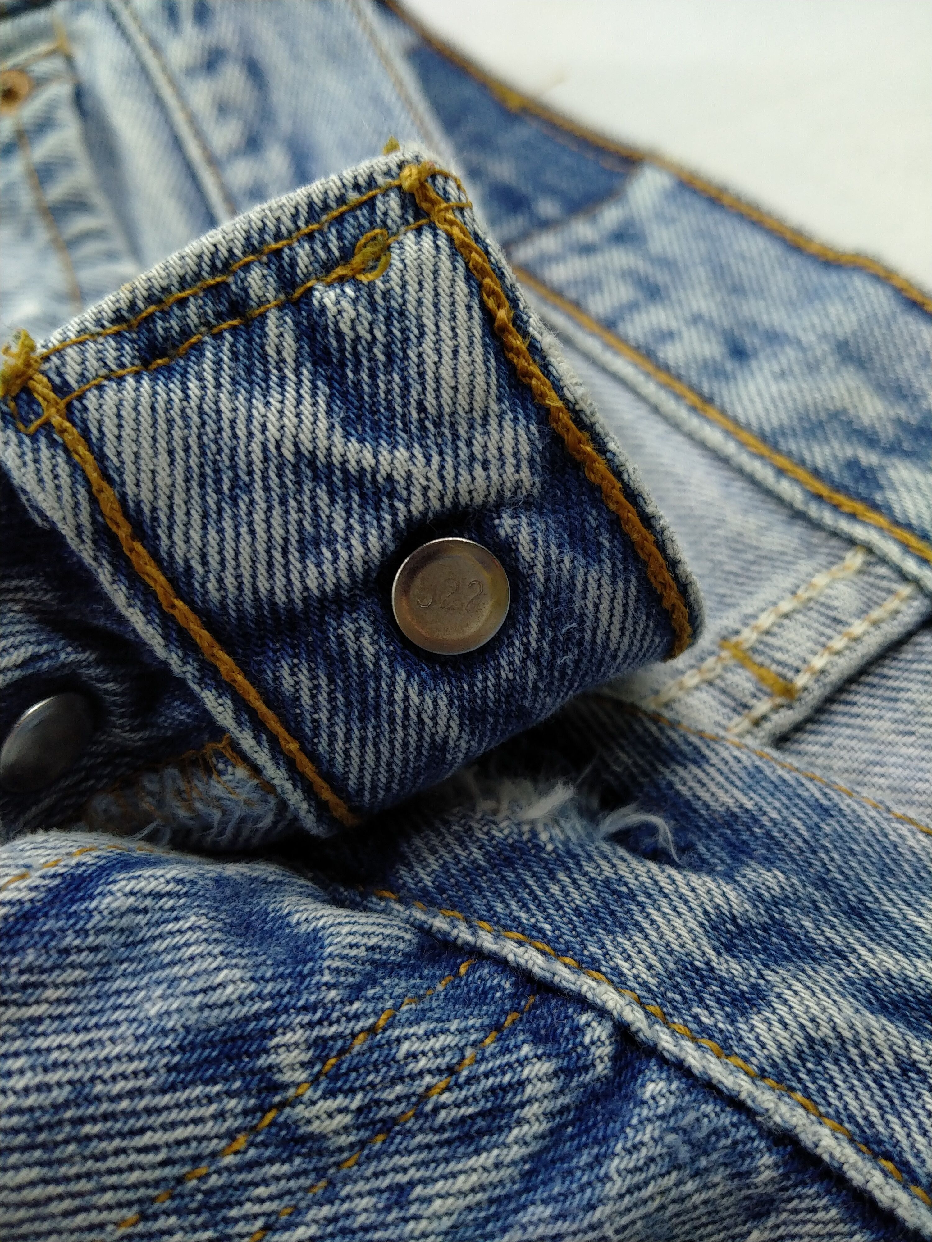Levi's 90s Light Wash Vintage Levi's 501 USA 33x31 Denim -JN880 Size US 33 - 7 Thumbnail