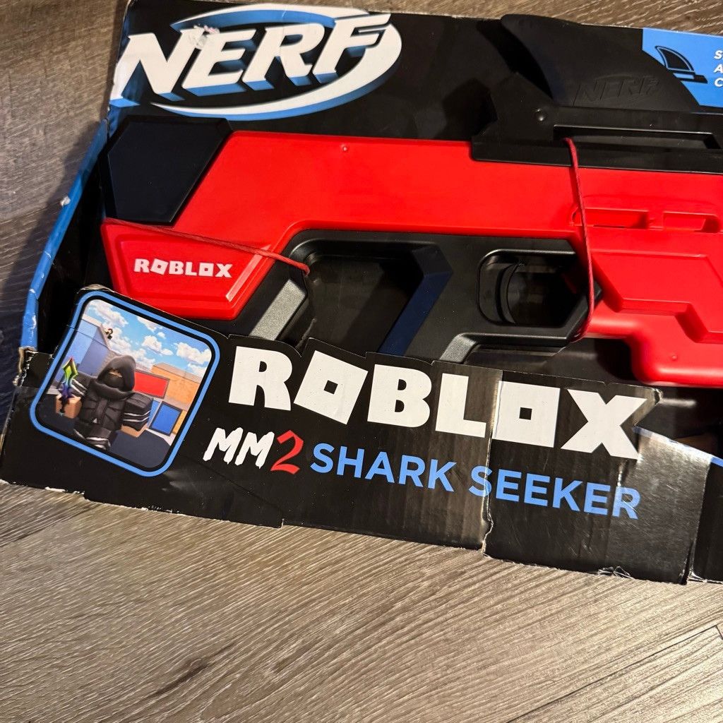 NEFF NERF X Roblox MM2 Shark Seeker Gun With Codes Size ONE SIZE - 3 Thumbnail