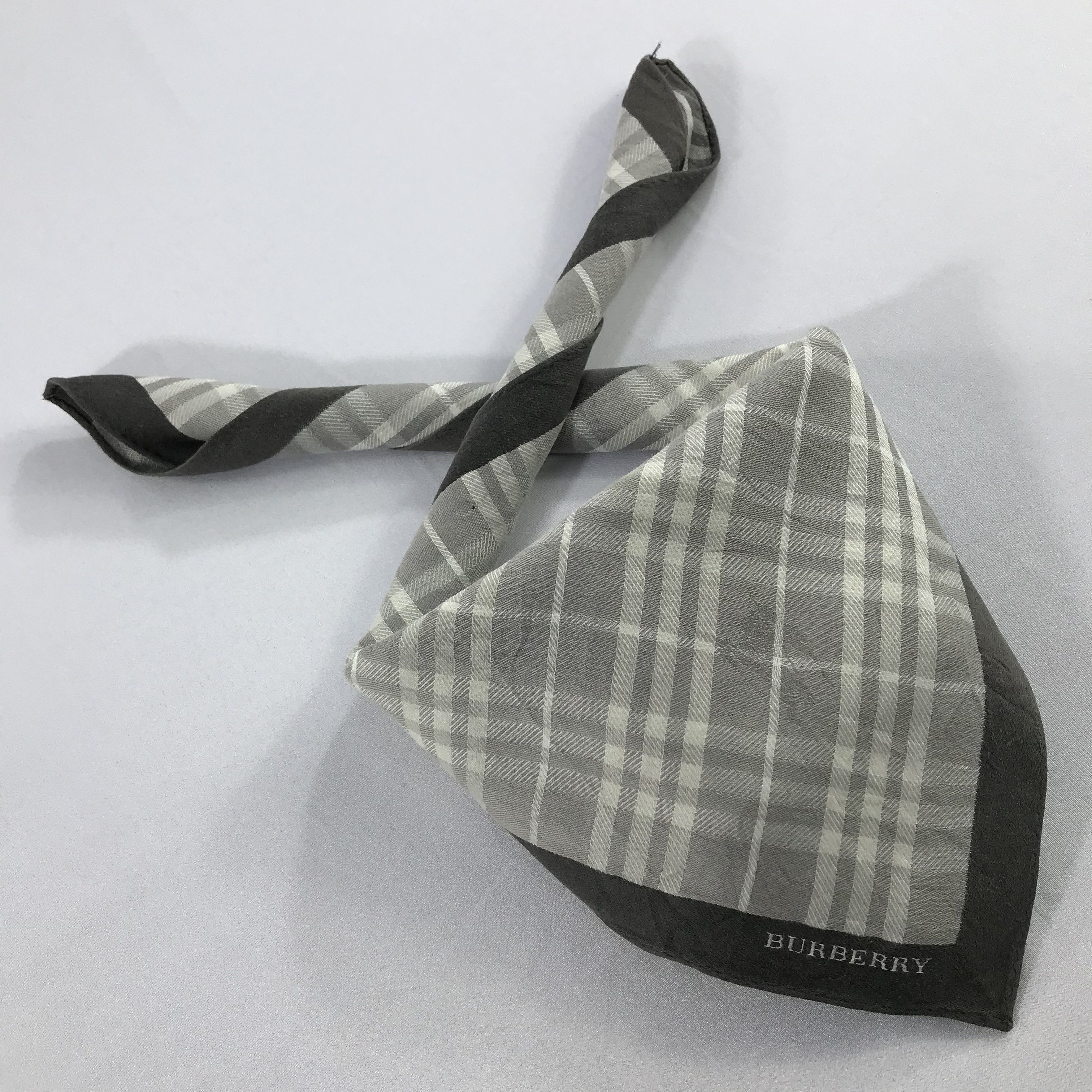 Burberry × Vintage Burberry Bandana / Handkerchief / Neckerchief - S2190 Size ONE SIZE - 4 Thumbnail