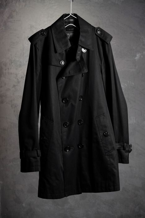 Burberry black best sale label trench coat