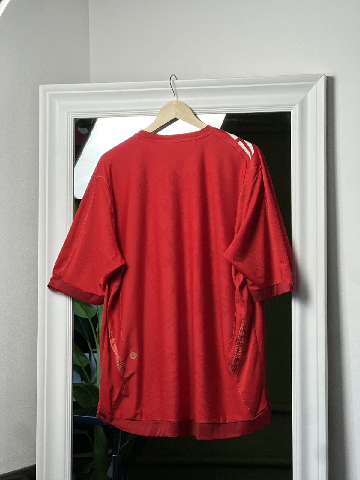 Vintage England 2006 Umbro Red Away Shirt 2XL (Fits XL) –Beckham Era Size US XXL / EU 58 / 5 - 2 Thumbnail