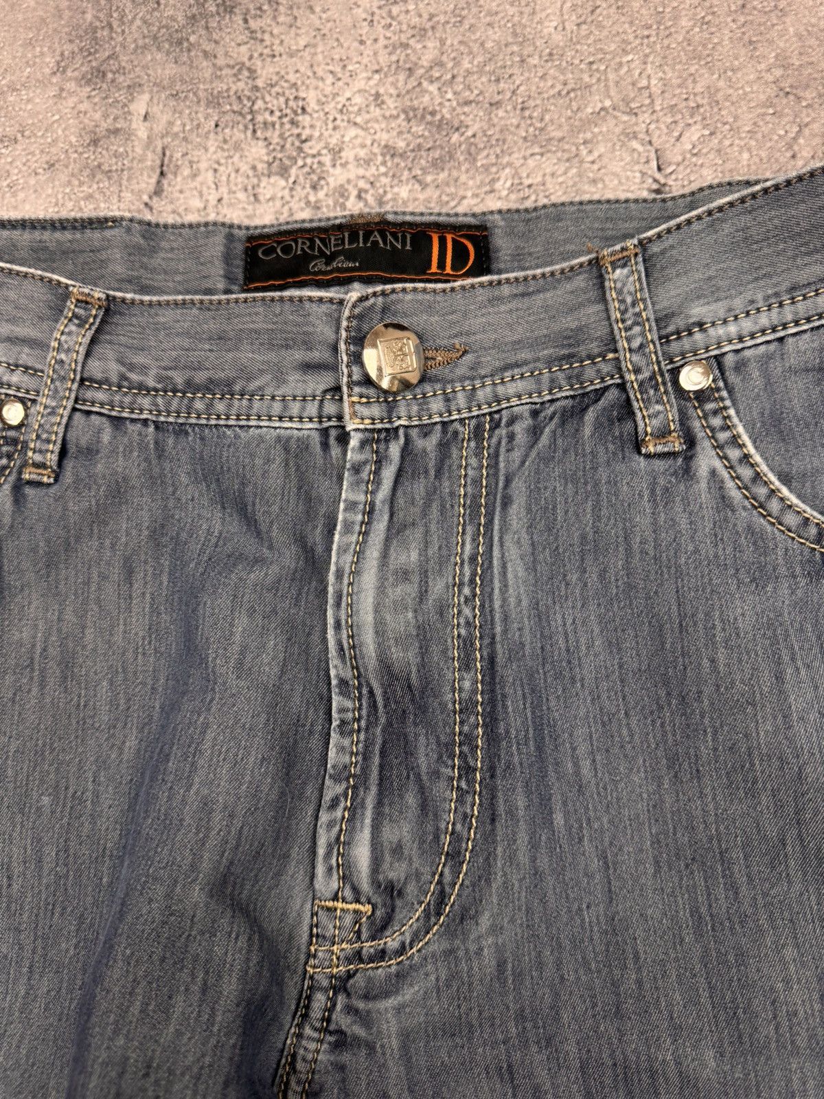 Corneliani Corneliani ID Men Luxury Denim Jeans Grey Cotton Size W34 Size US 34 / EU 50 - 8 Thumbnail