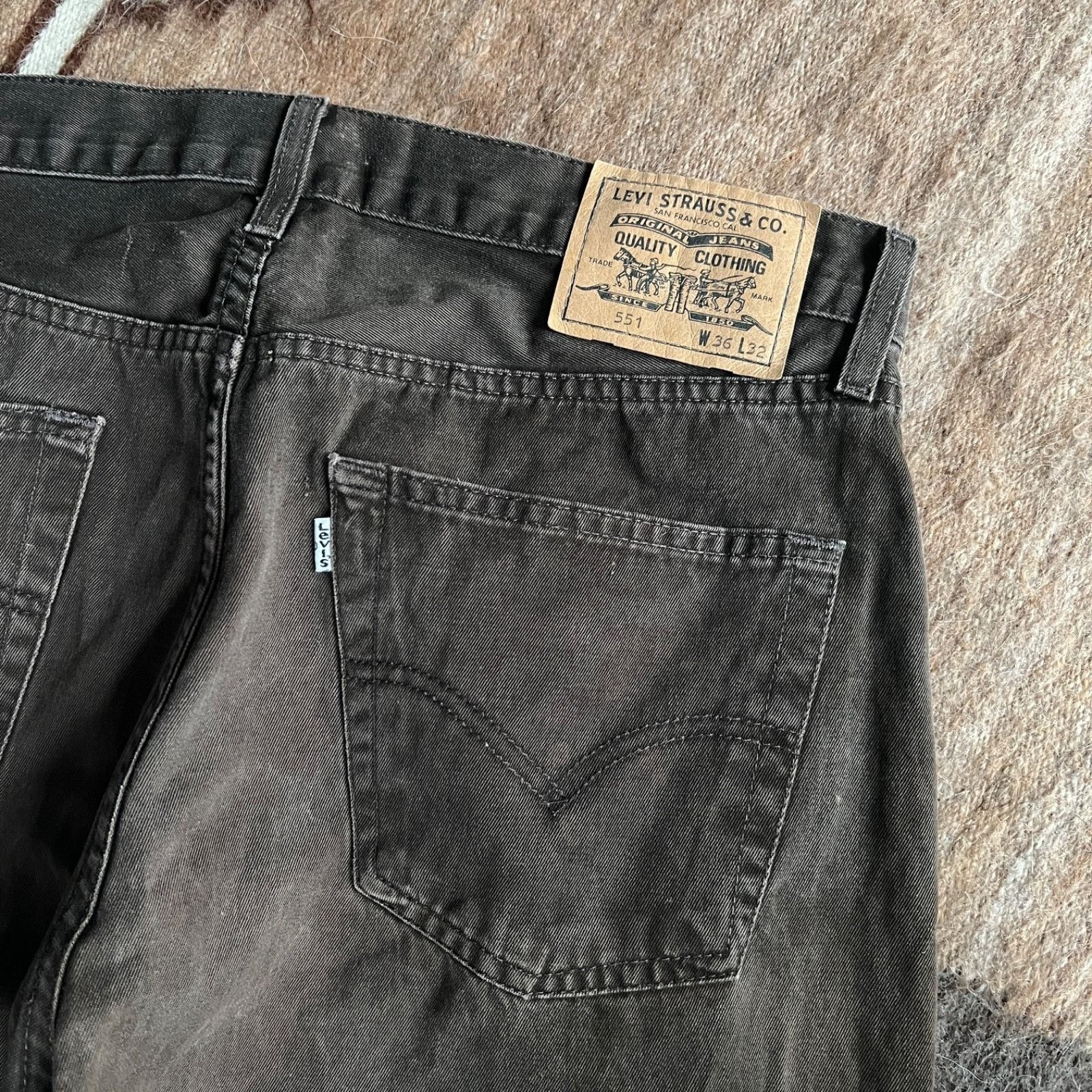 Levi's Levi’s 551 White Tab Vintage Cotton Pants Jeans 9821AC Size US 35 - 2 Thumbnail