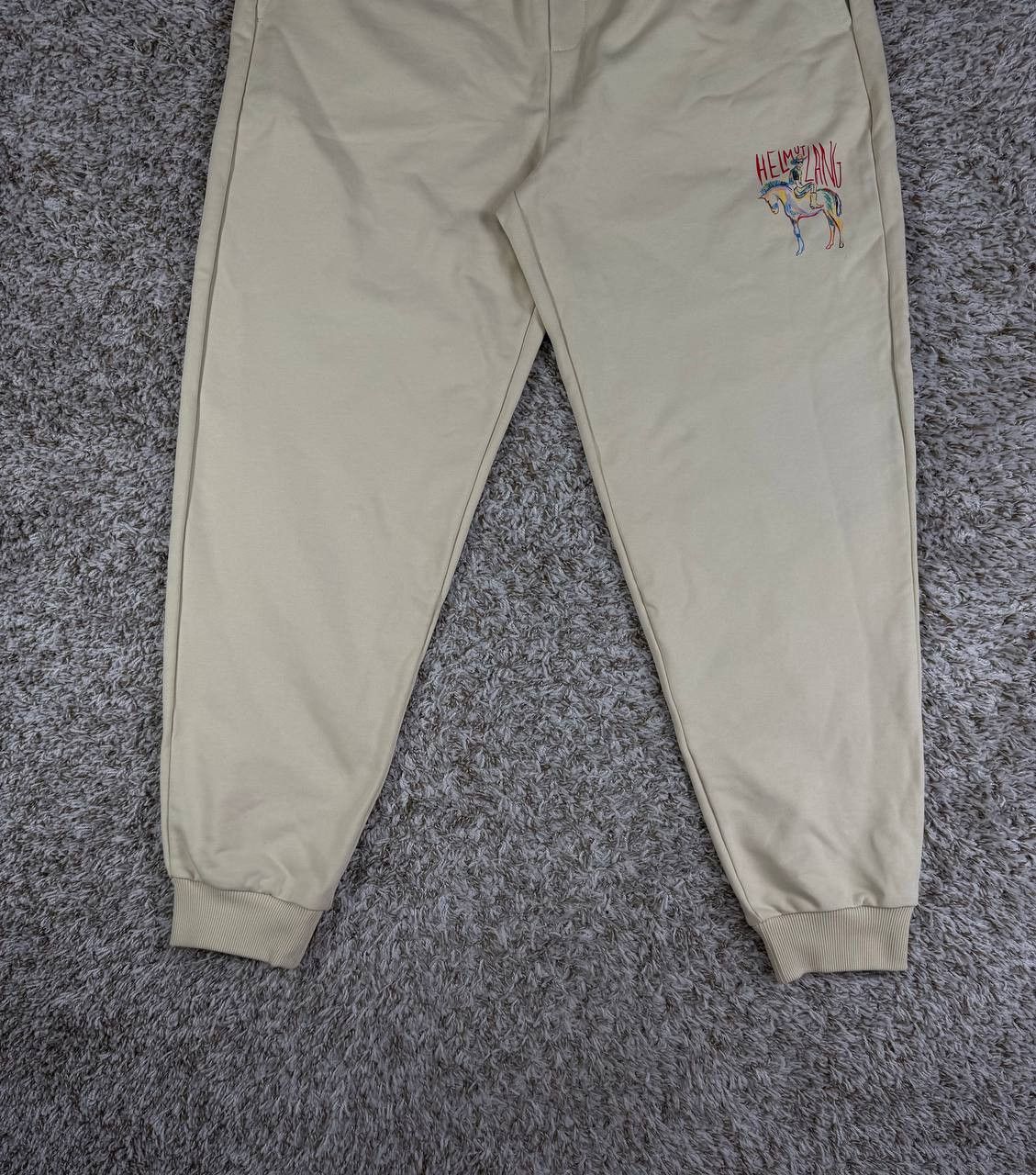 Helmut Lang NWT Helmut Lang Scribble Logo Jogger 'Stone' Size US 34 / EU 50 - 3 Thumbnail