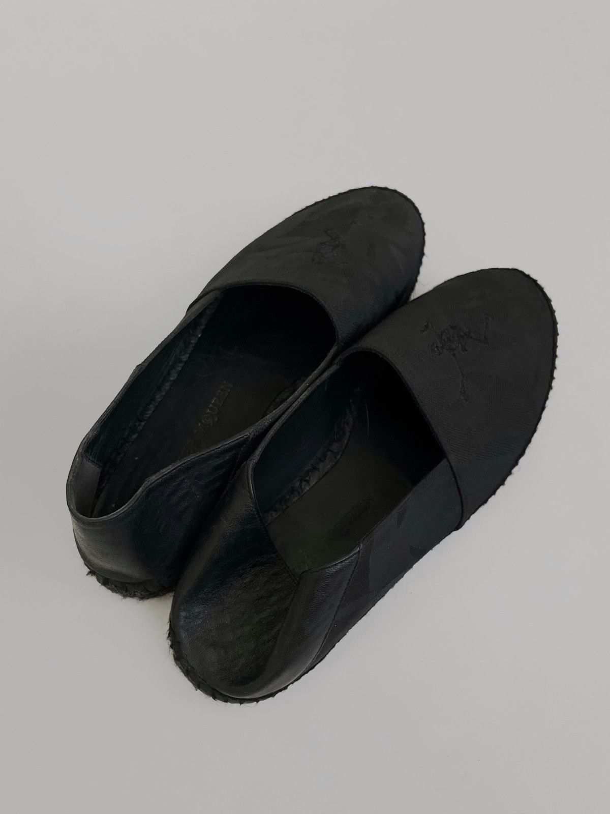 Alexander McQueen Alexander McQueen Skeleton espadrille/slippers Size US 8.5 / EU 41-42 - 4 Thumbnail