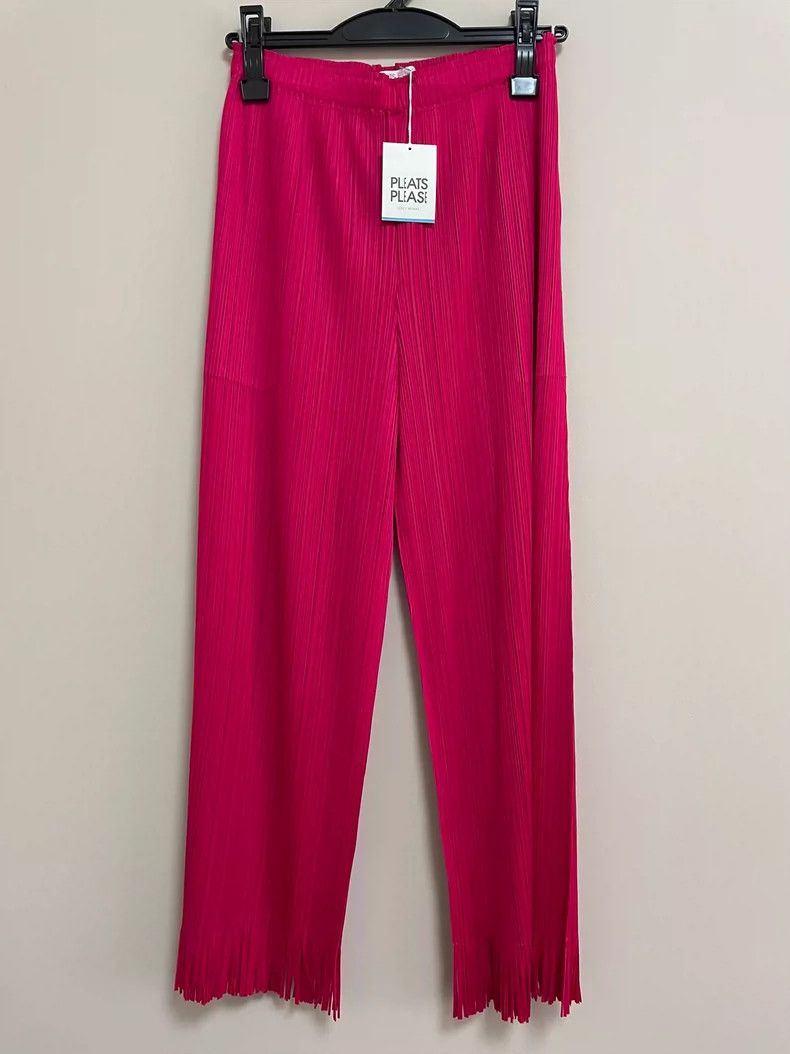 Issey Miyake Issey Miyake size:3 Red pleated fringed trousers Size 22" - 1 Thumbnail